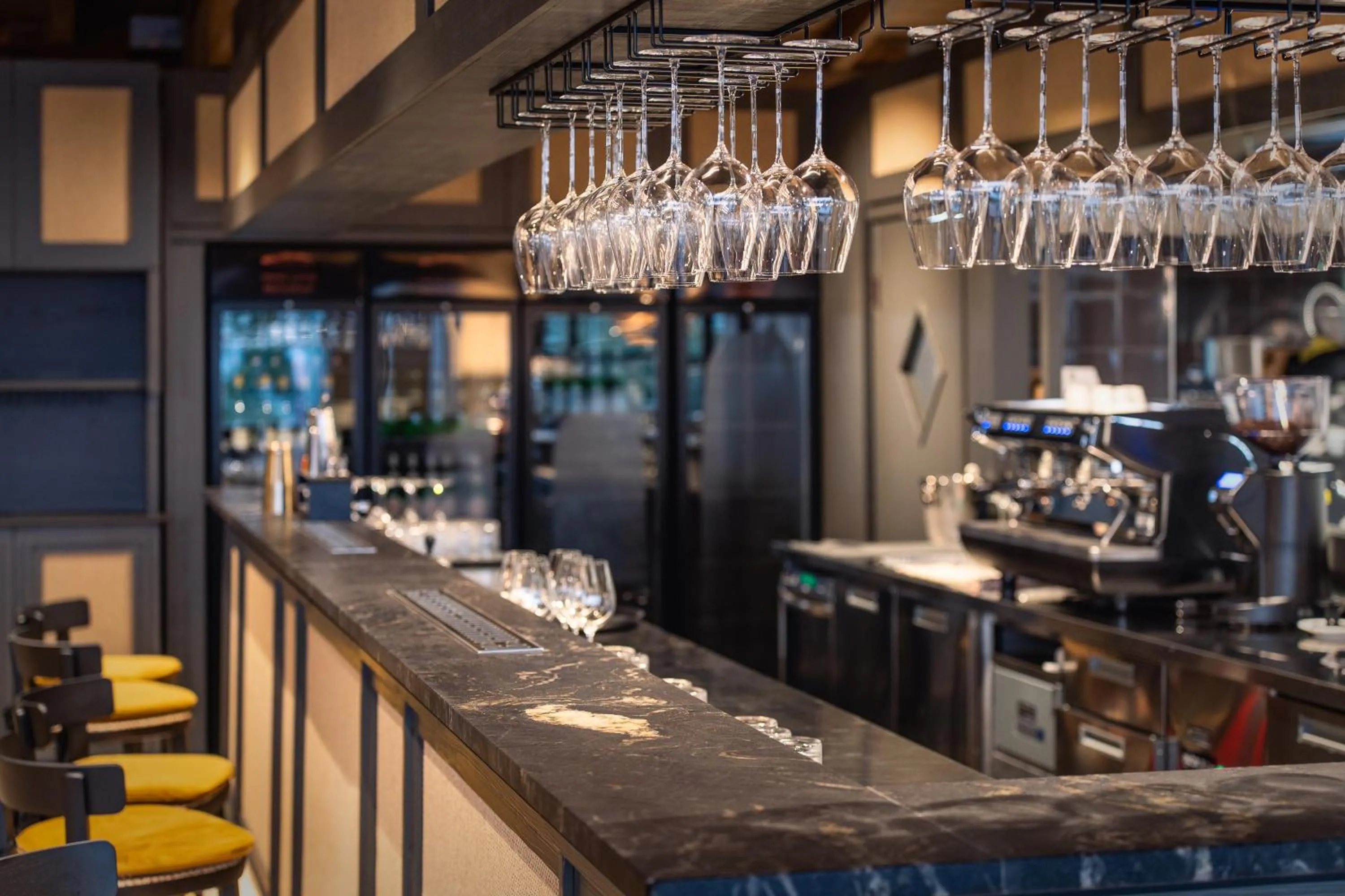 Restaurant/places to eat in Hang Loose Cottage Hotel & Resort 4 stelle Gizzeria Calabria