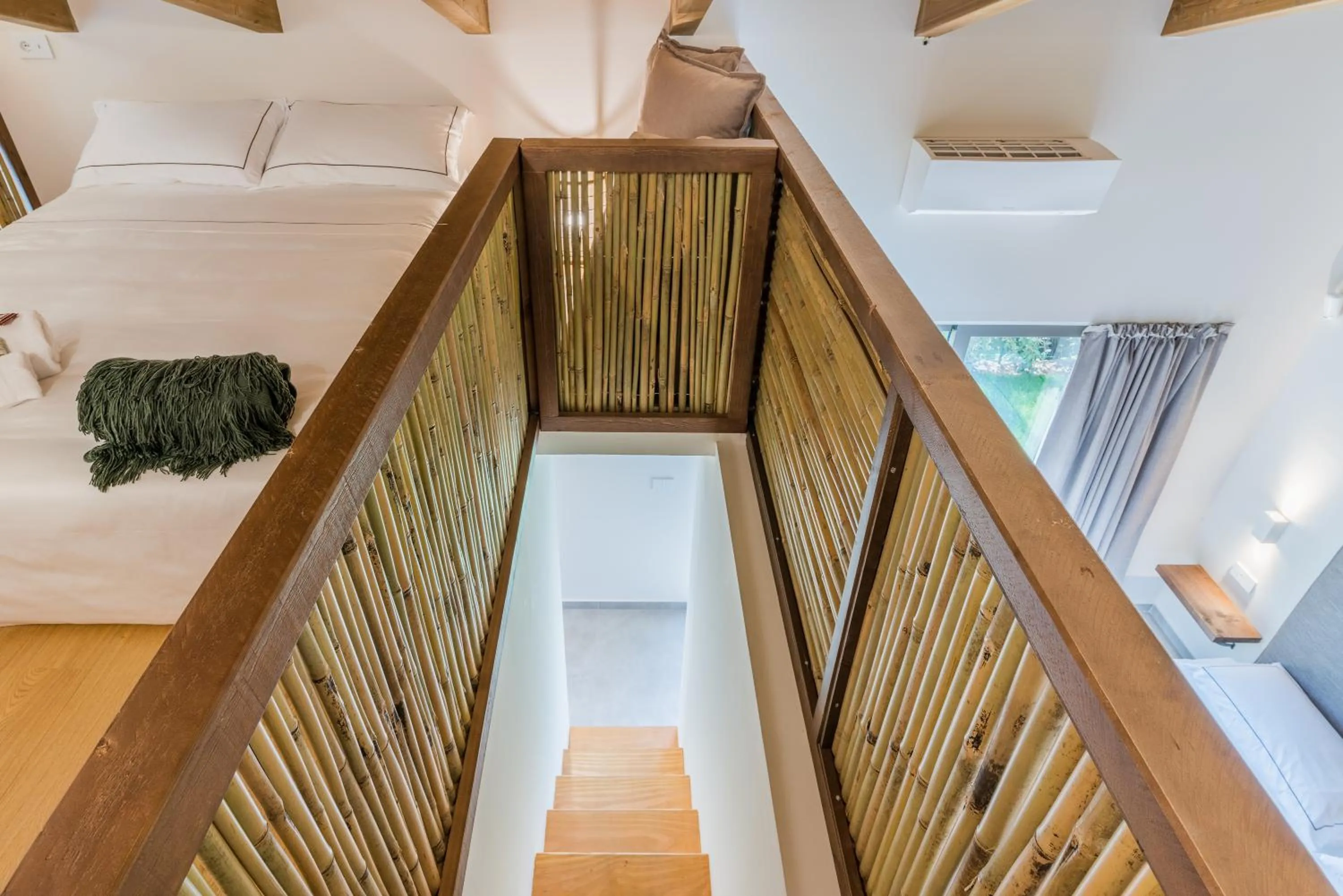 Bed in Hang Loose Cottage Hotel & Resort 4 stelle Gizzeria Calabria