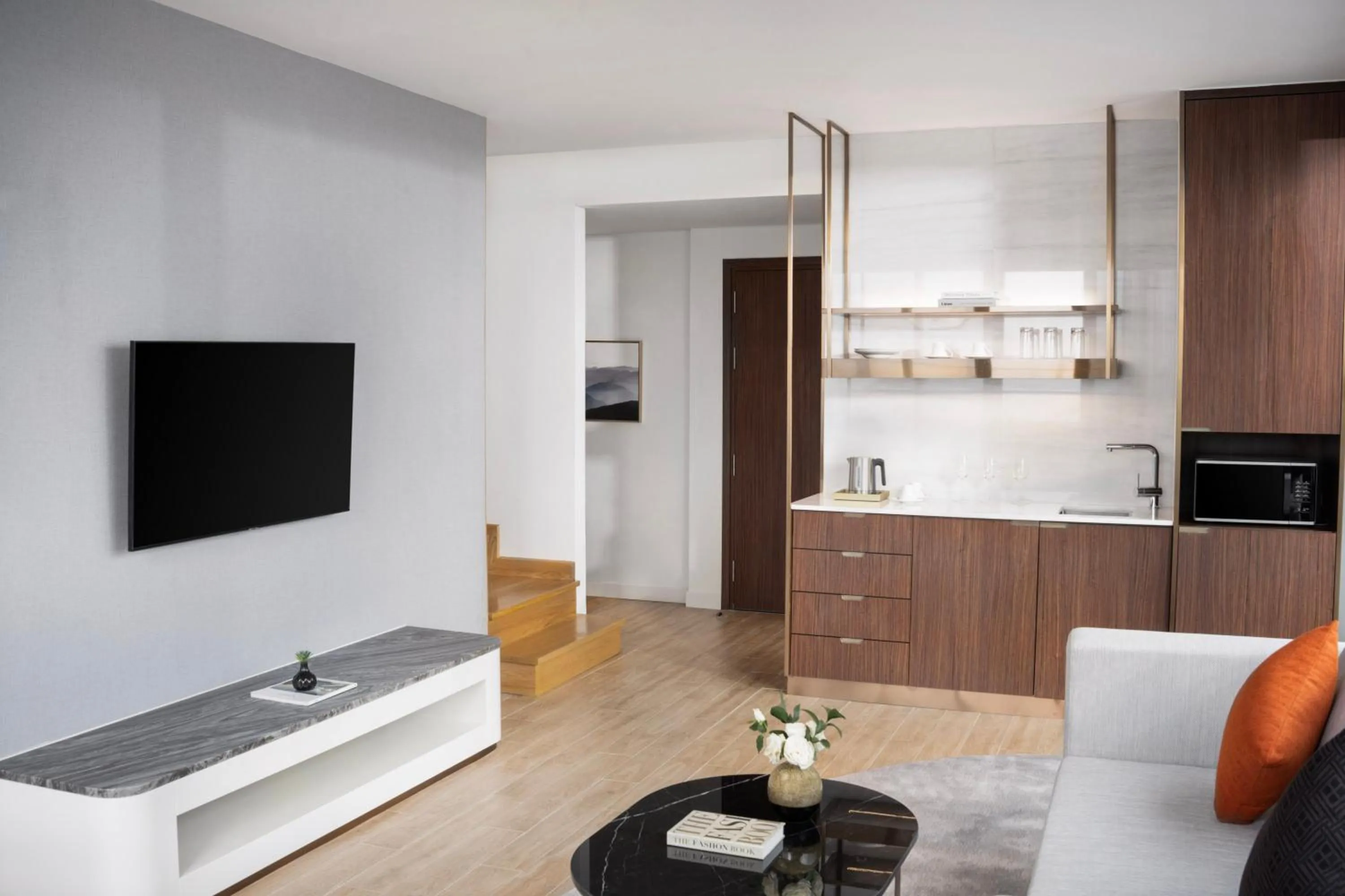 Kitchen or kitchenette in Crowne Plaza Vinh Yen City Centre by IHG