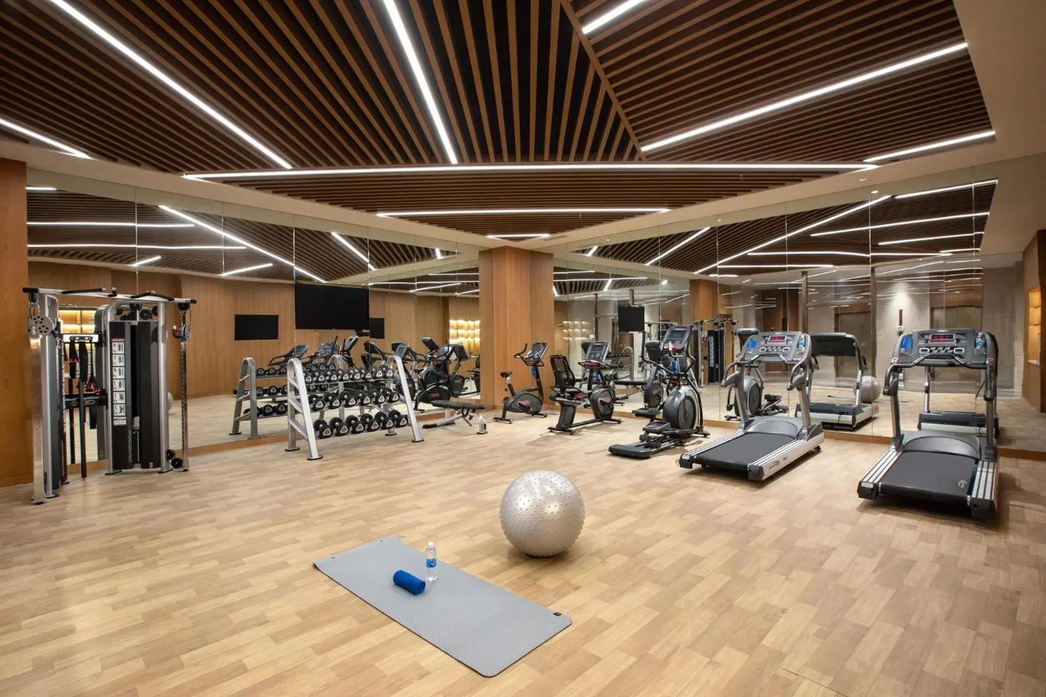 Fitness centre/facilities in Holiday Inn Xining Datong, an IHG Hotel Fitness centre/facilities in Holiday Inn Xining Datong, an IHG Hotel