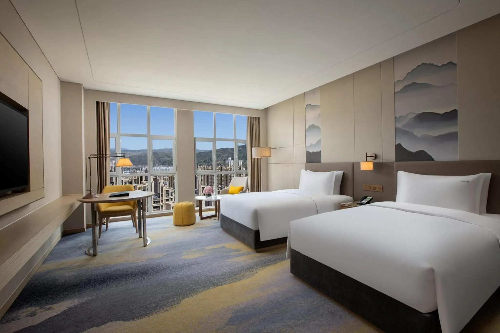 Photo of the whole room, Bed in Holiday Inn Xining Datong by IHG