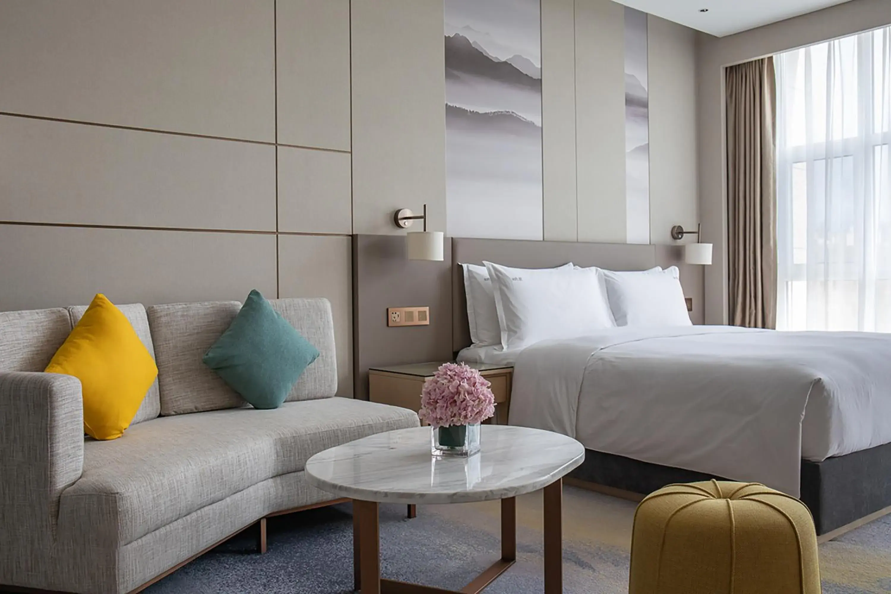 Bed in Holiday Inn Xining Datong, an IHG Hotel Bed in Holiday Inn Xining Datong, an IHG Hotel