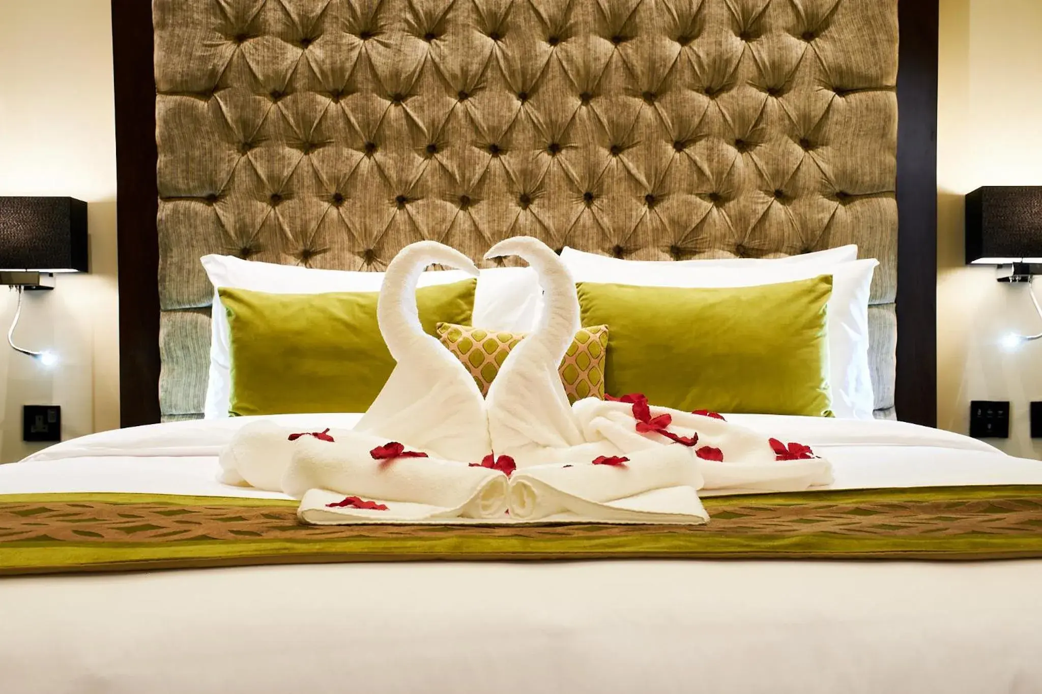 Bedroom, Bed in Carlton Dubai Creek Hotel Bedroom, Bed in Carlton Dubai Creek Hotel