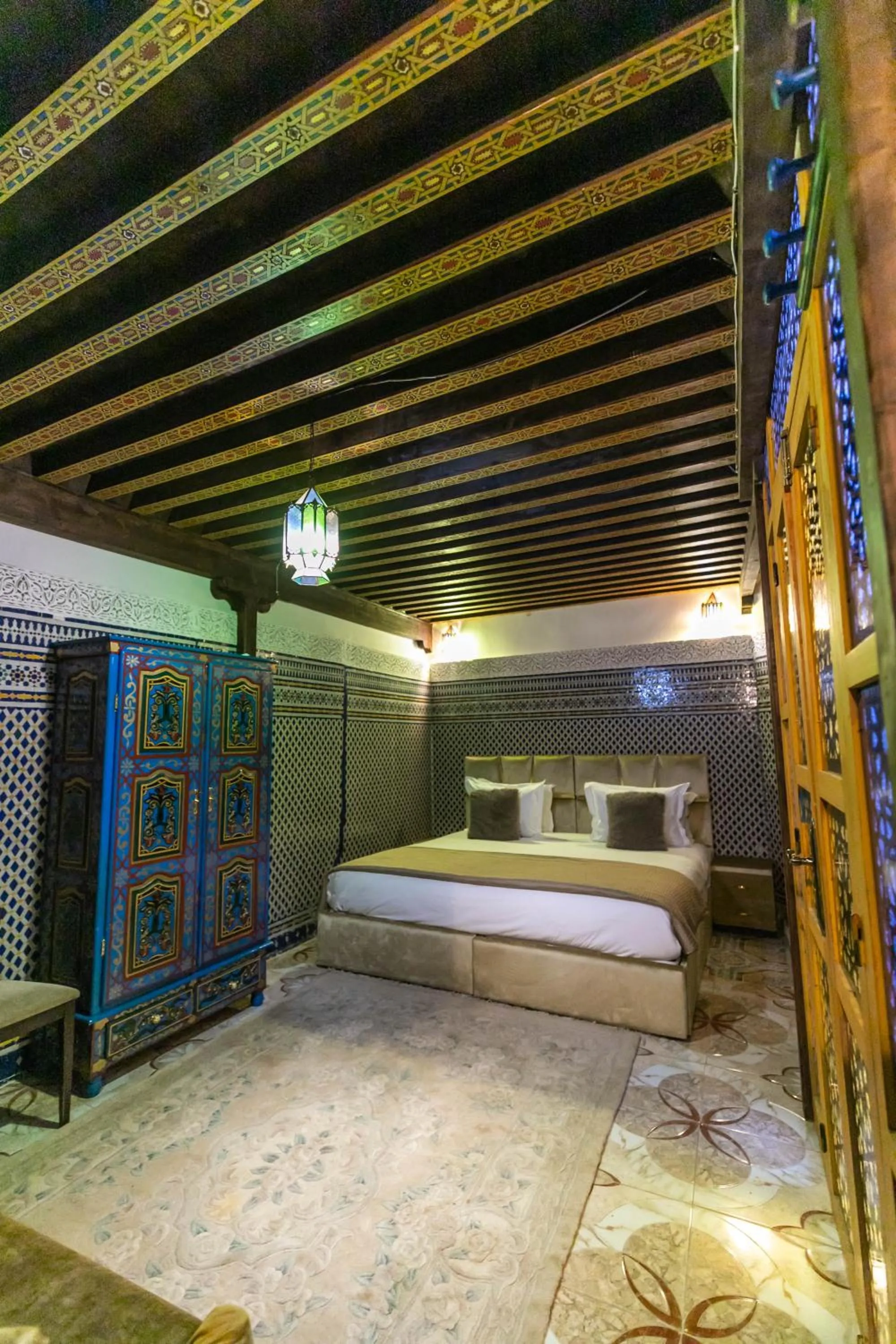 Bed in Riad Hadia Fes - Prestige Stay