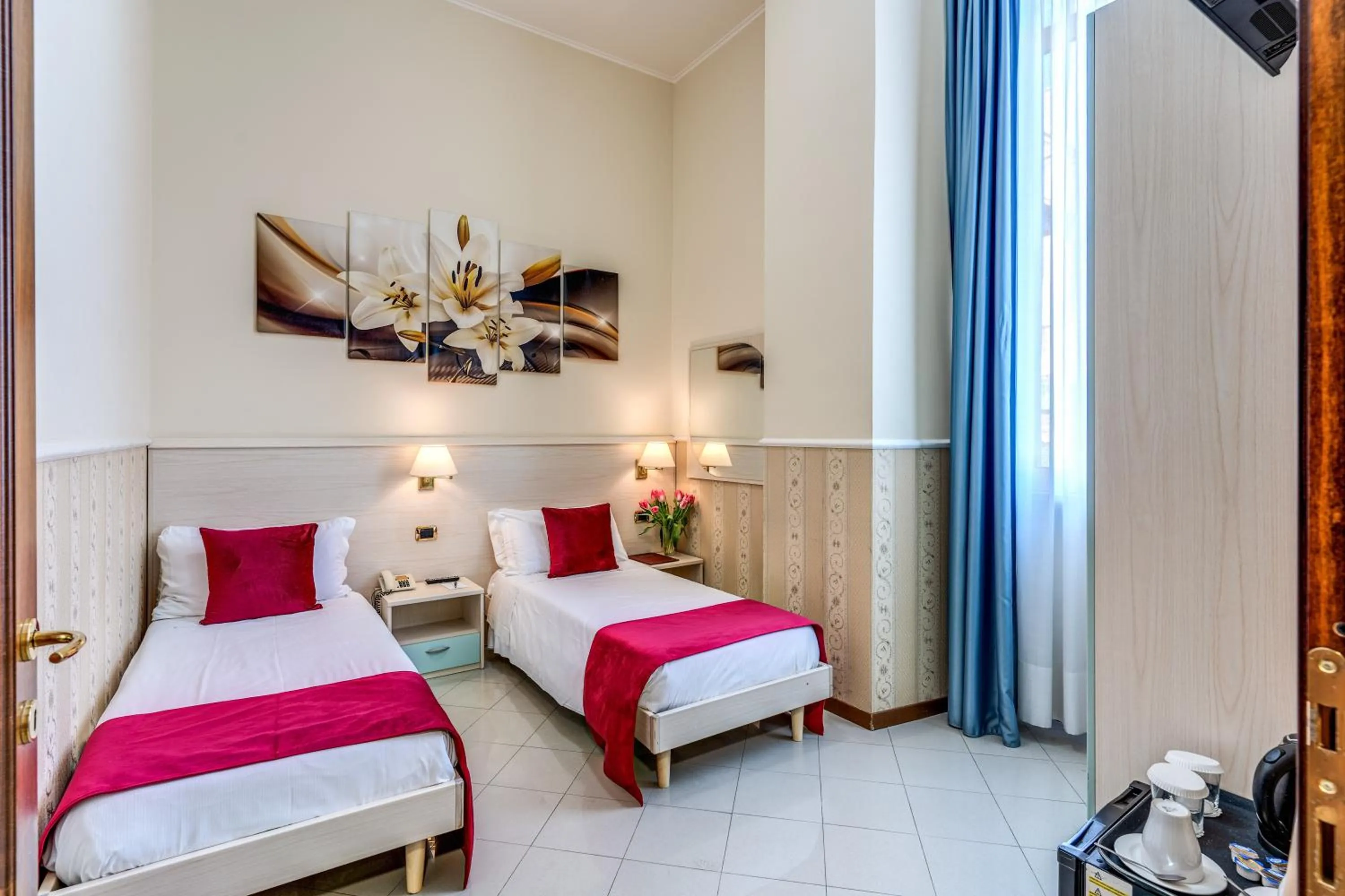 Bed in Hotel Ottaviano Augusto