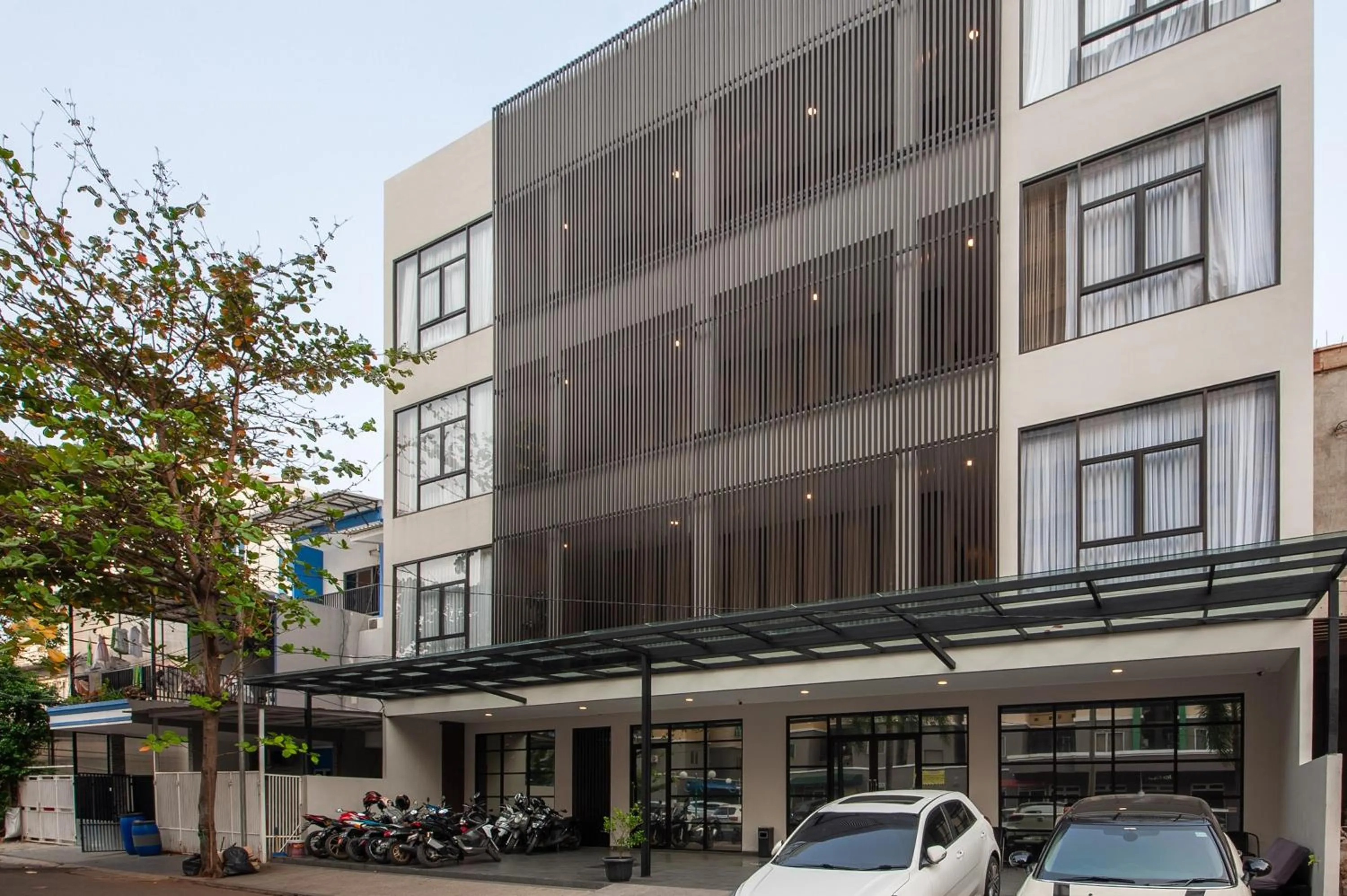 Property building in Urbanview Hotel Cengkareng Jakarta by RedDoorz