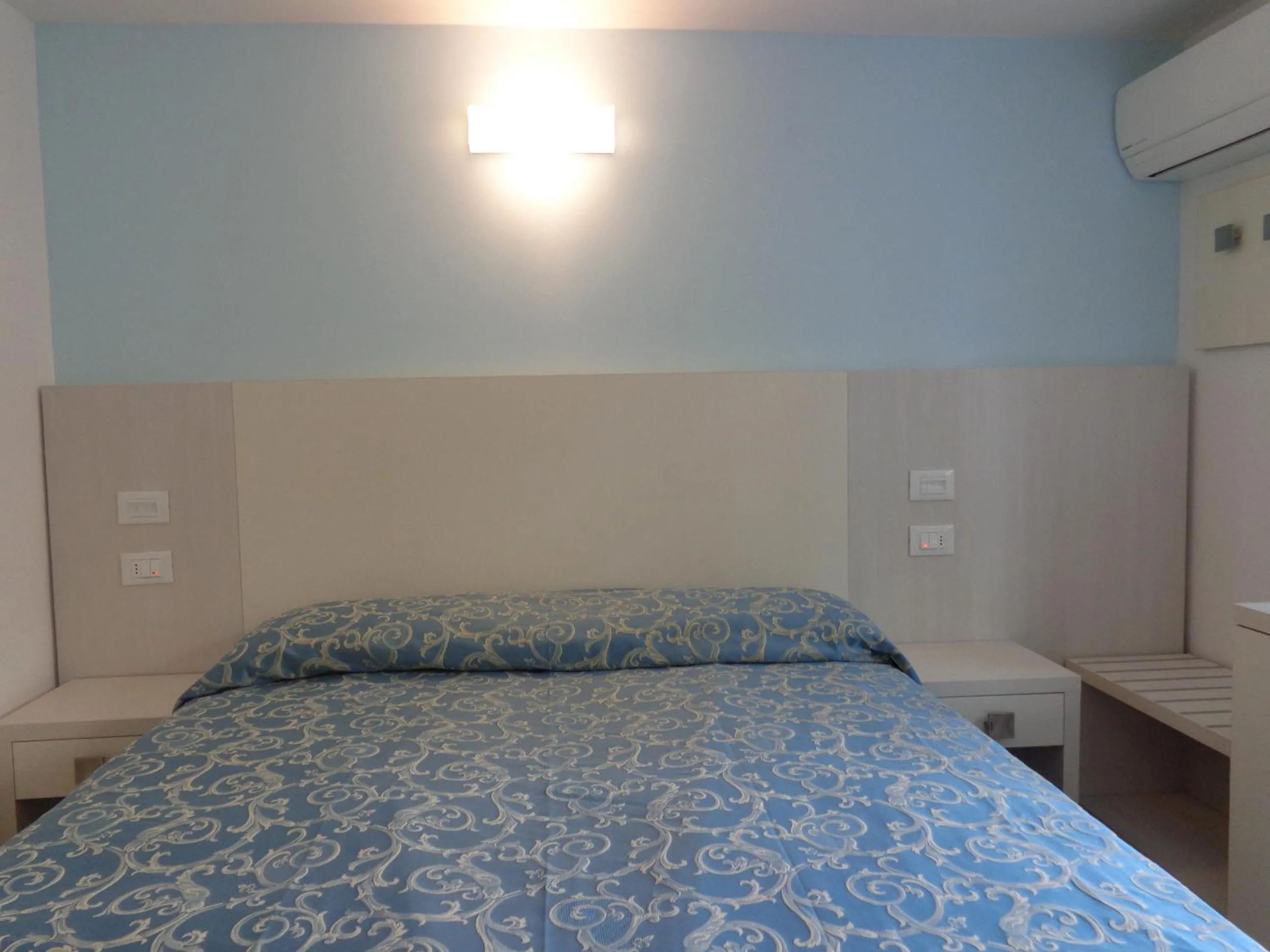 Bed in Hotel Mirabella