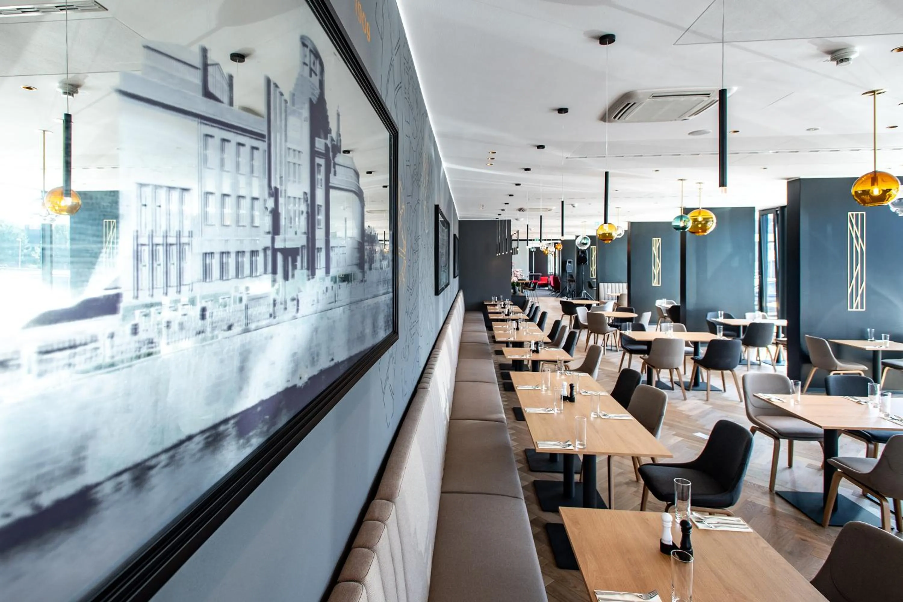 Restaurant/places to eat in EA Congress Hotel Aldis