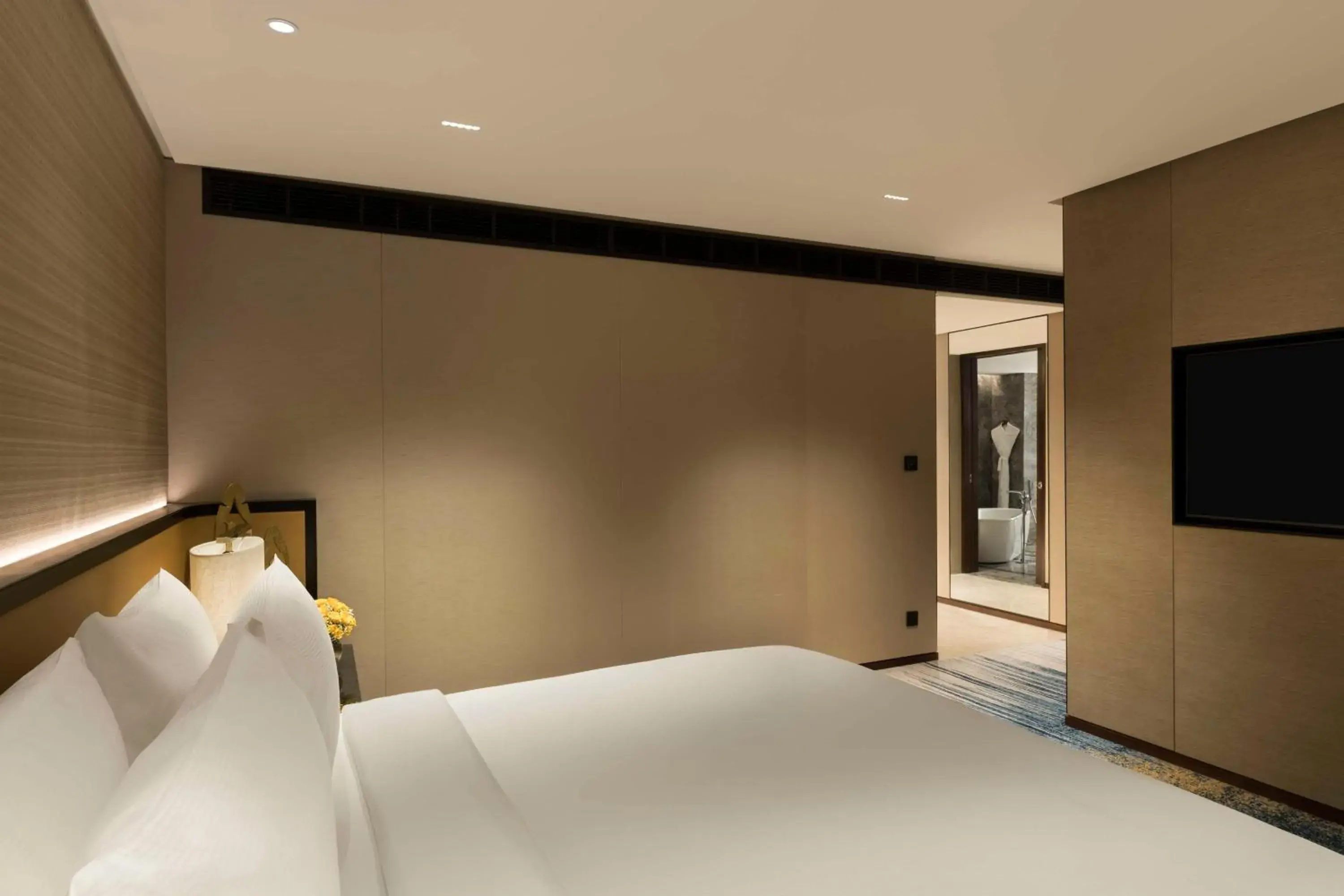 Bed in Hilton Bengaluru Embassy Manyata Business Park Bed in Hilton Bengaluru Embassy Manyata Business Park