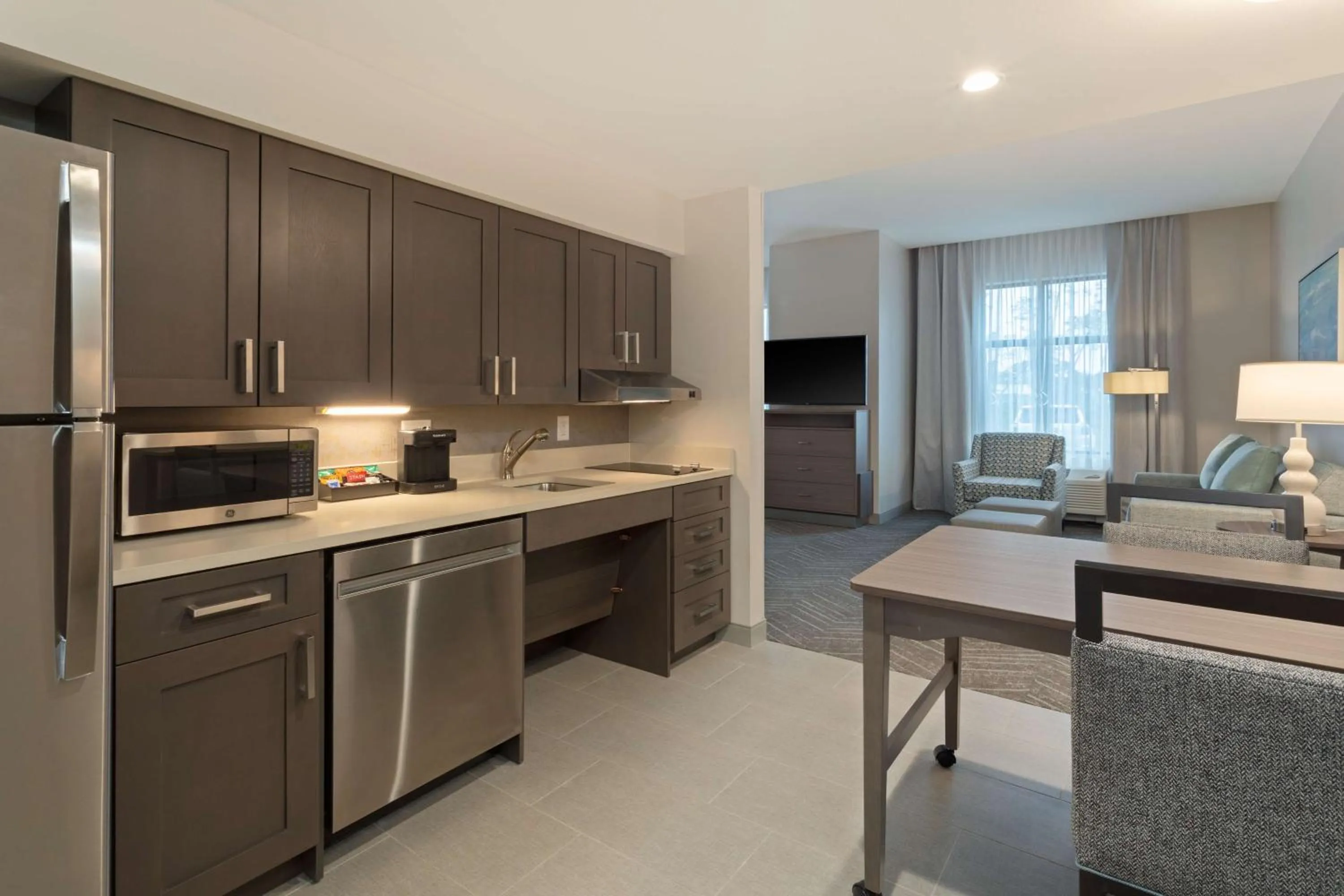 Kitchen or kitchenette in Homewood Suites By Hilton Panama City Beach, Fl