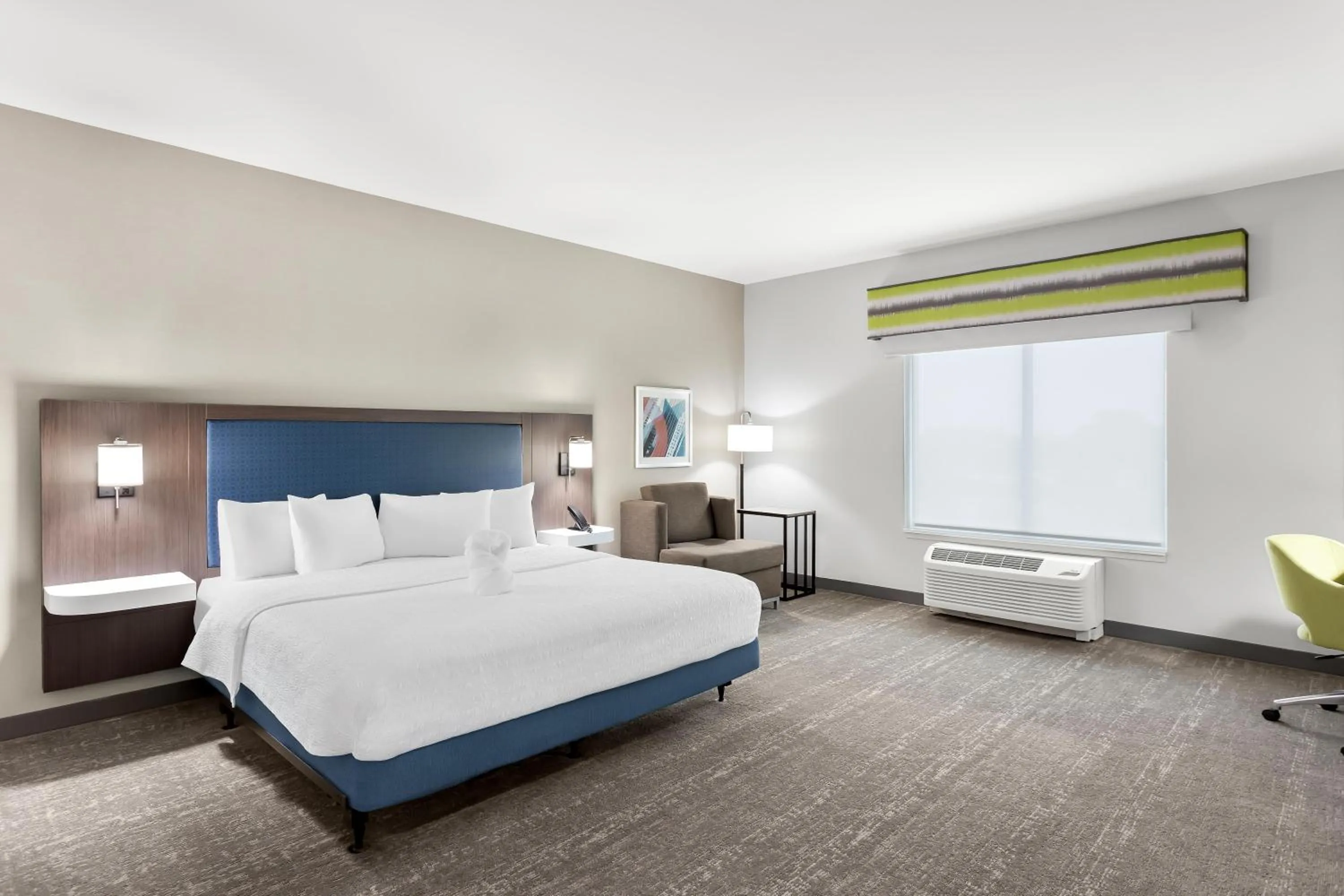 Bed in Hampton Inn By Hilton Huntley Chicago