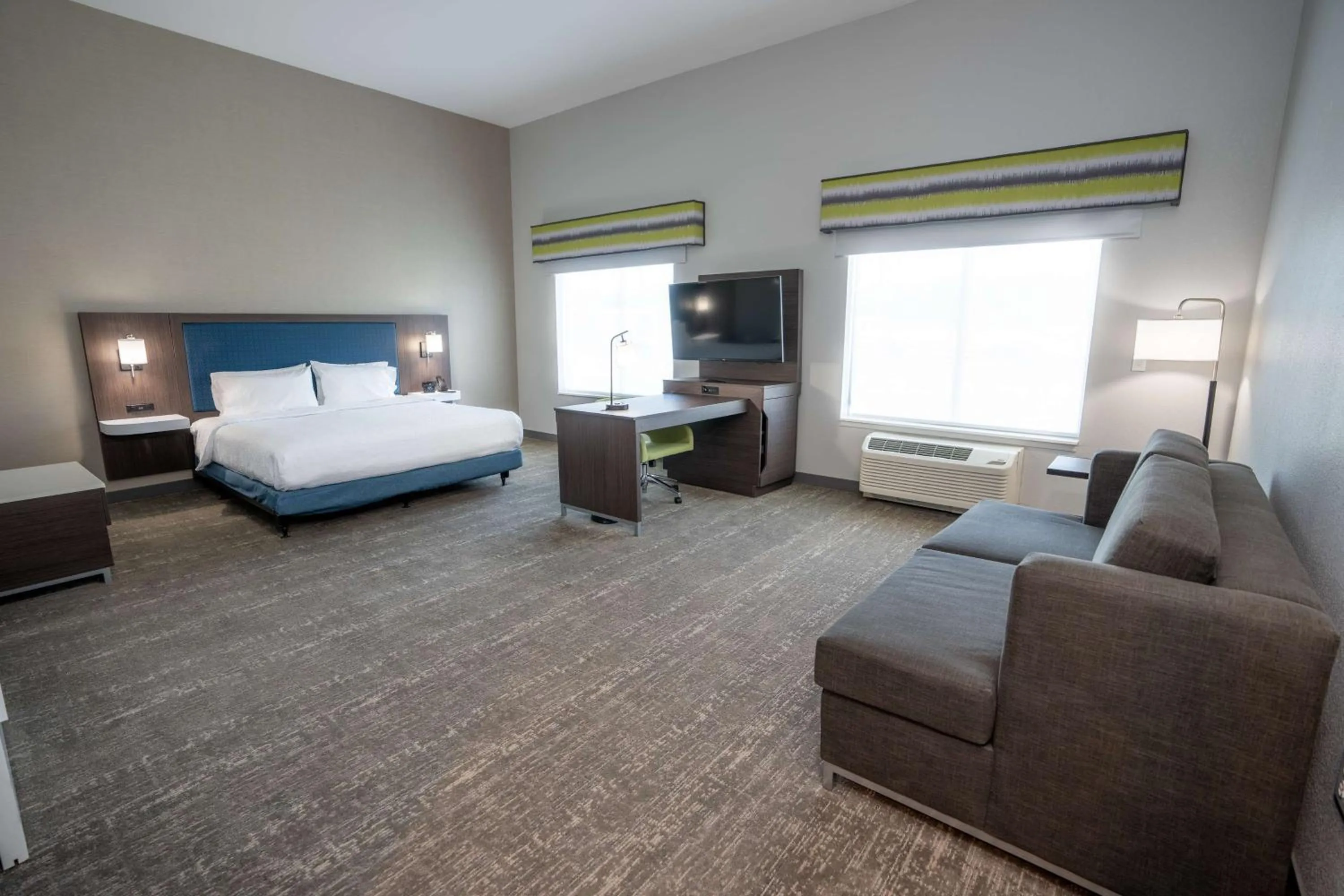 Bedroom, Bed in Hampton Inn By Hilton Huntley Chicago