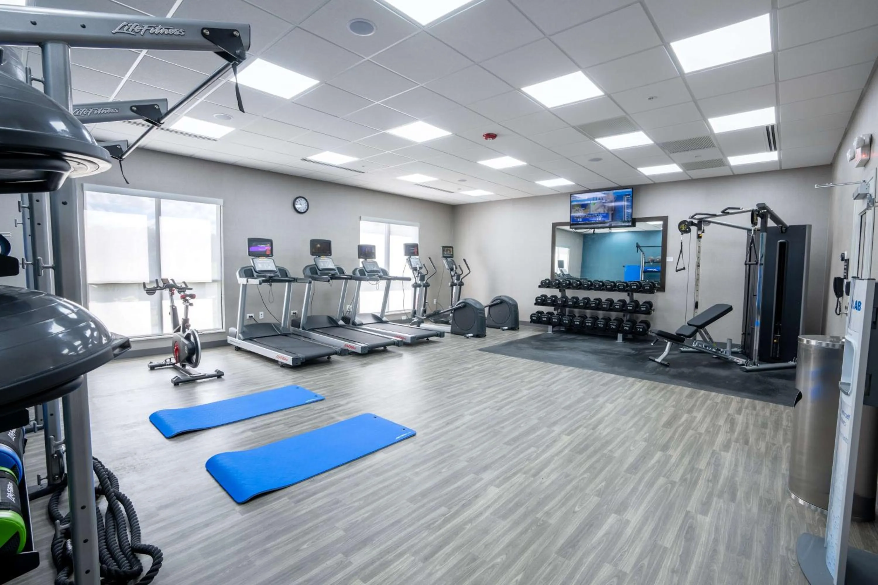 Fitness centre/facilities in Hampton Inn By Hilton Huntley Chicago