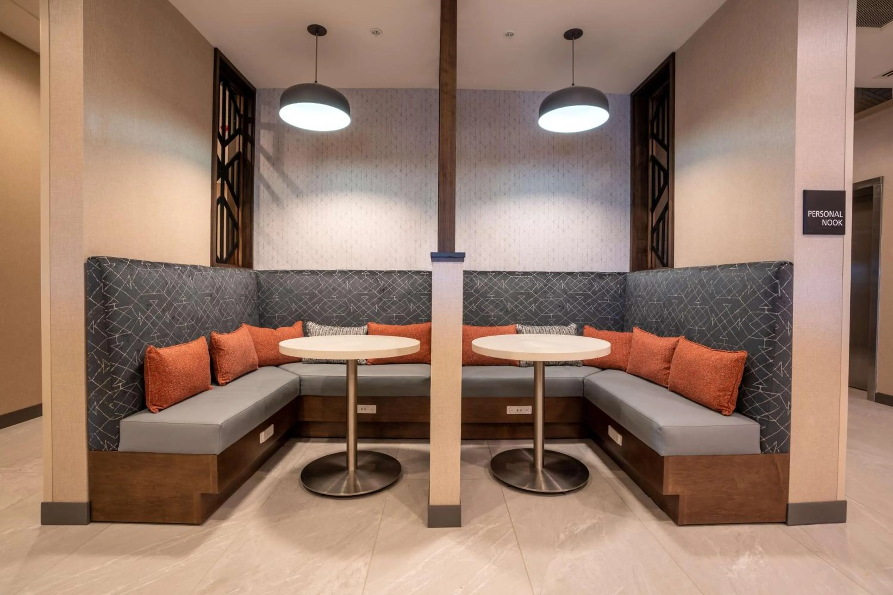 Meeting/conference room in Hampton Inn By Hilton Huntley Chicago