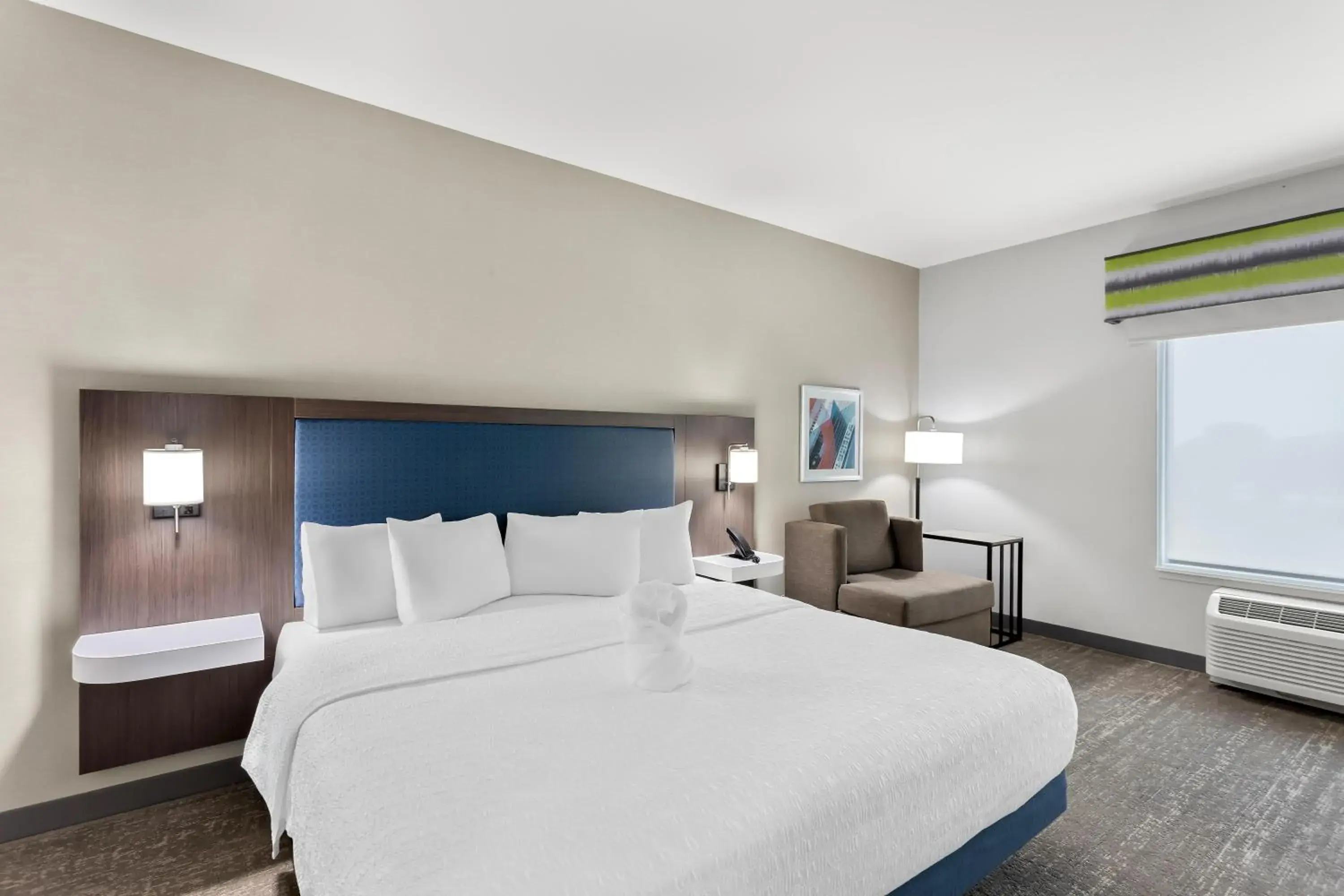 Bed in Hampton Inn By Hilton Huntley Chicago Bed in Hampton Inn By Hilton Huntley Chicago