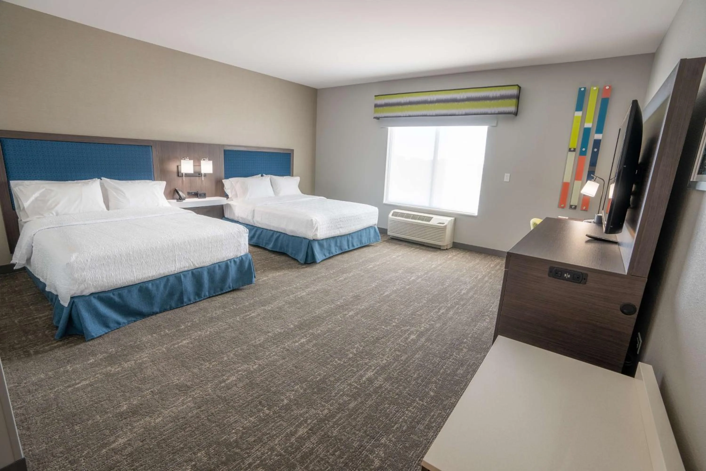 Bed in Hampton Inn By Hilton Huntley Chicago