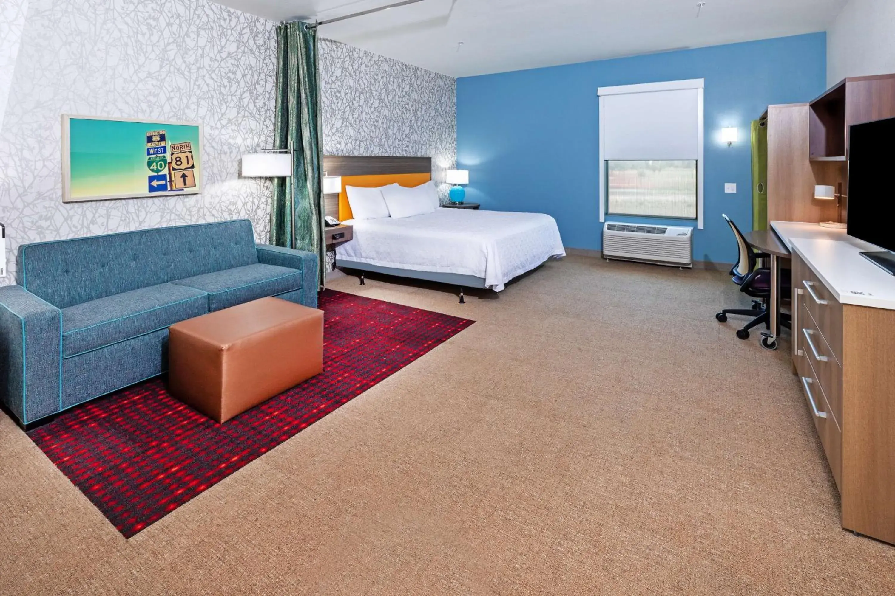 Living room, Bed in Home2 Suites By Hilton Weatherford Living room, Bed in Home2 Suites By Hilton Weatherford