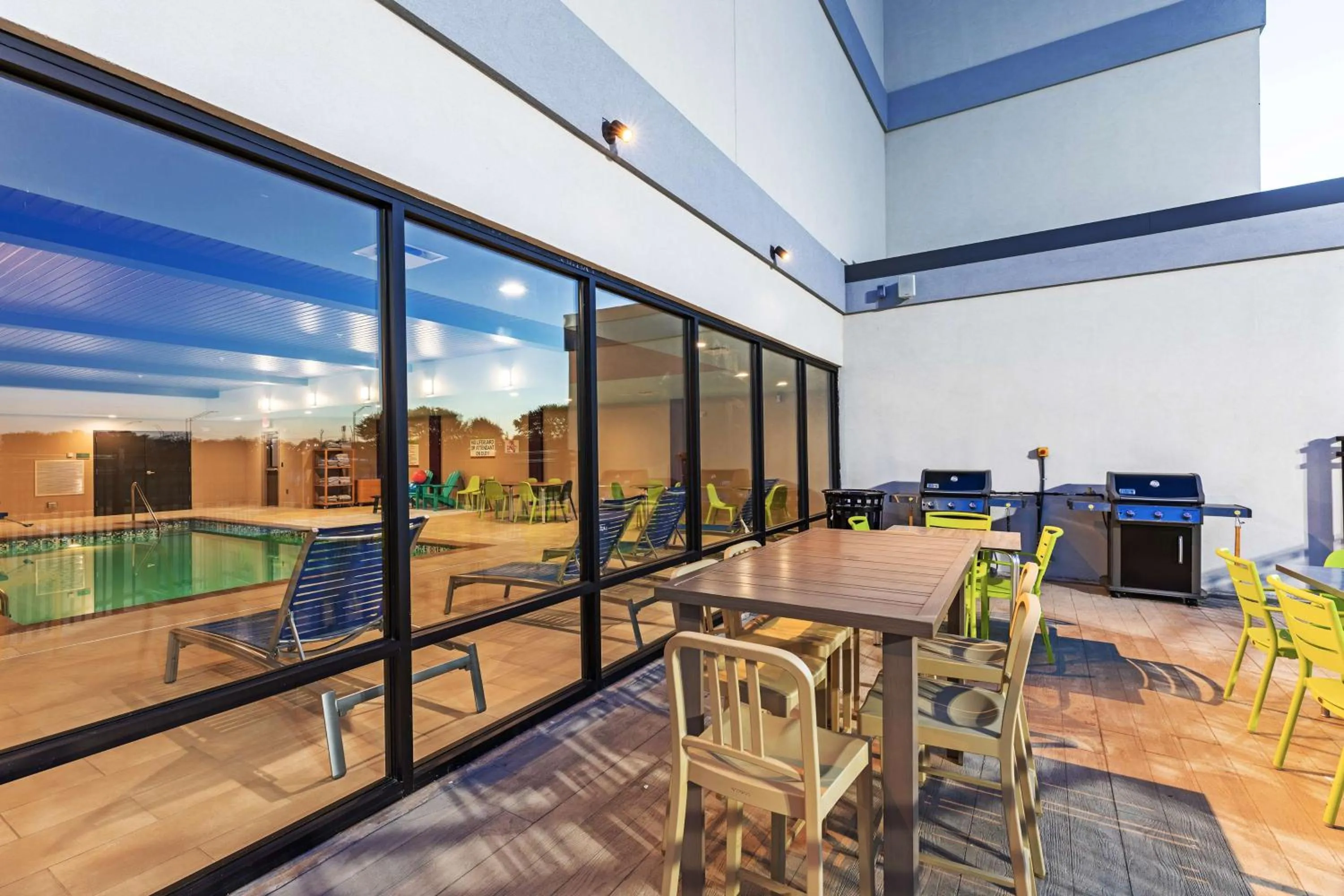 Patio in Home2 Suites By Hilton Weatherford
