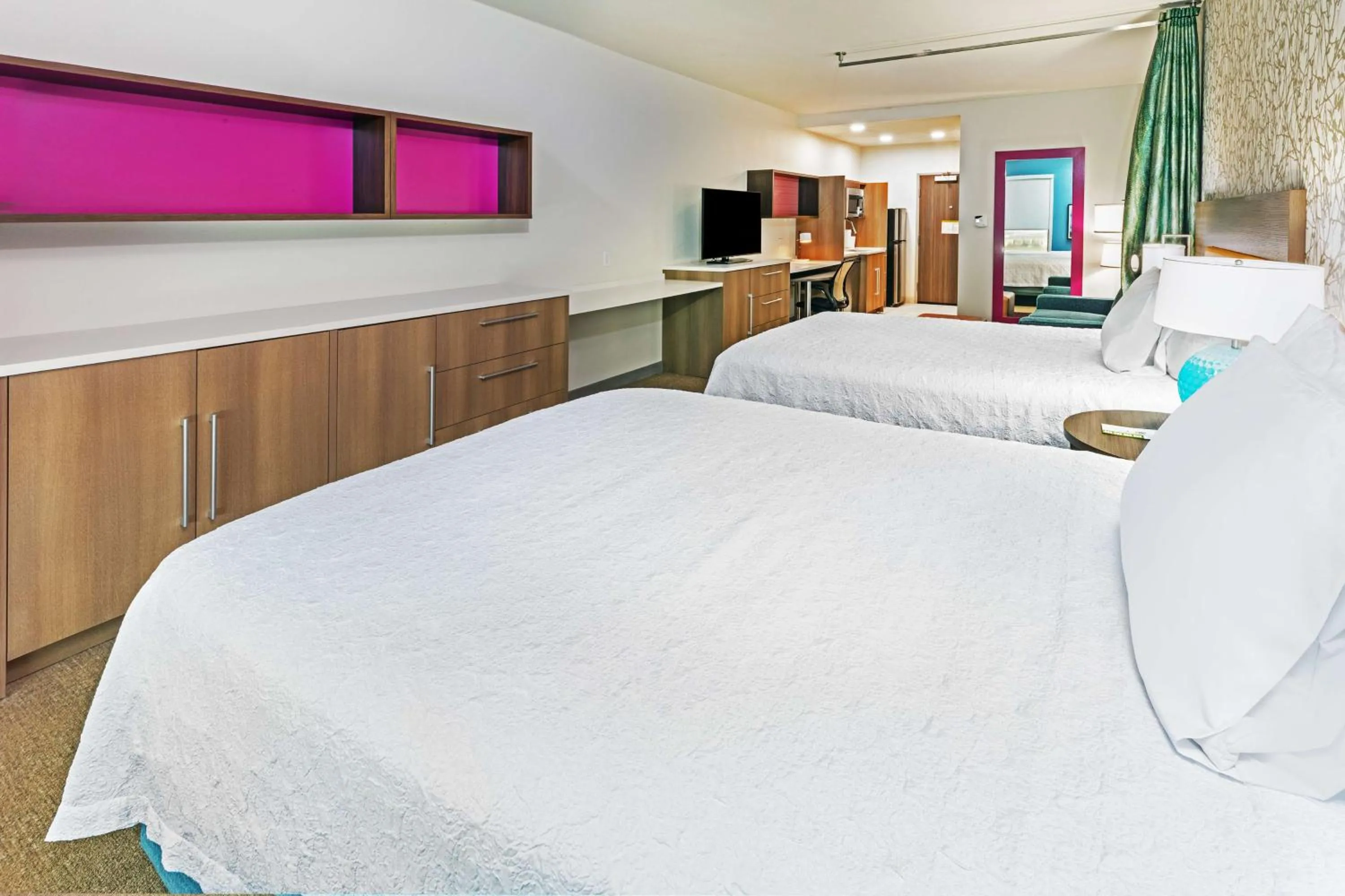 Bedroom, Bed in Home2 Suites By Hilton Weatherford