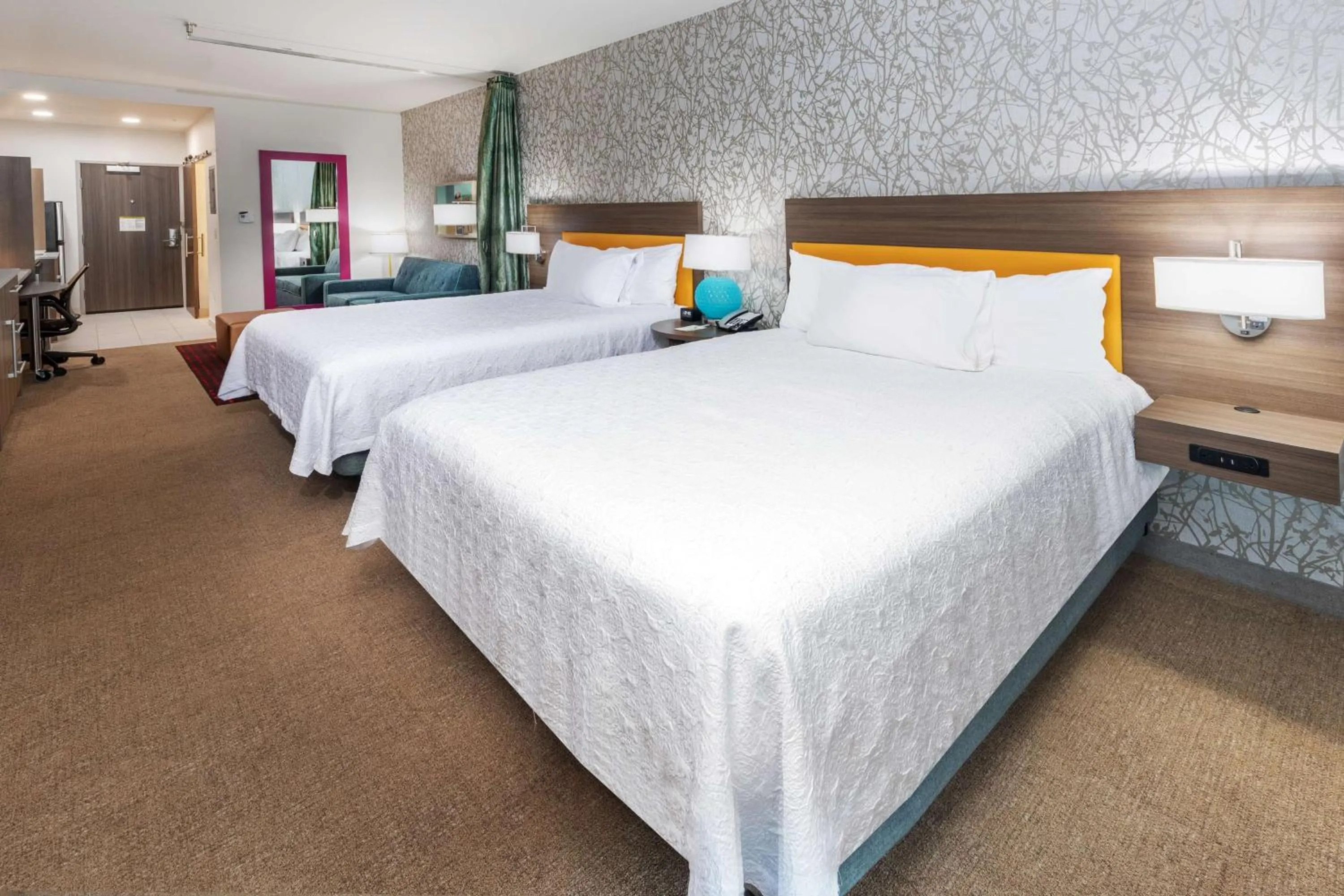 Bed in Home2 Suites By Hilton Weatherford