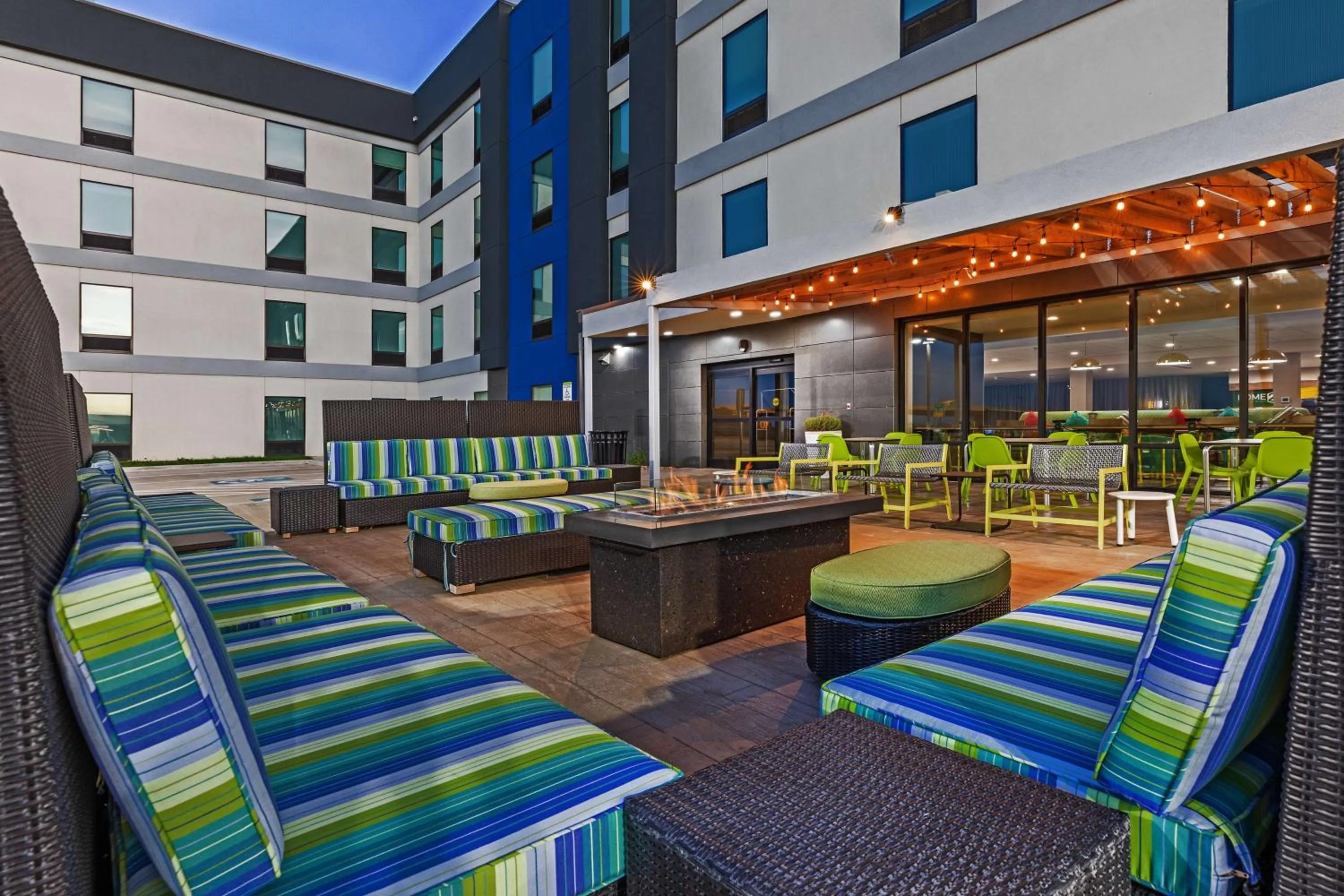 Patio in Home2 Suites By Hilton Weatherford