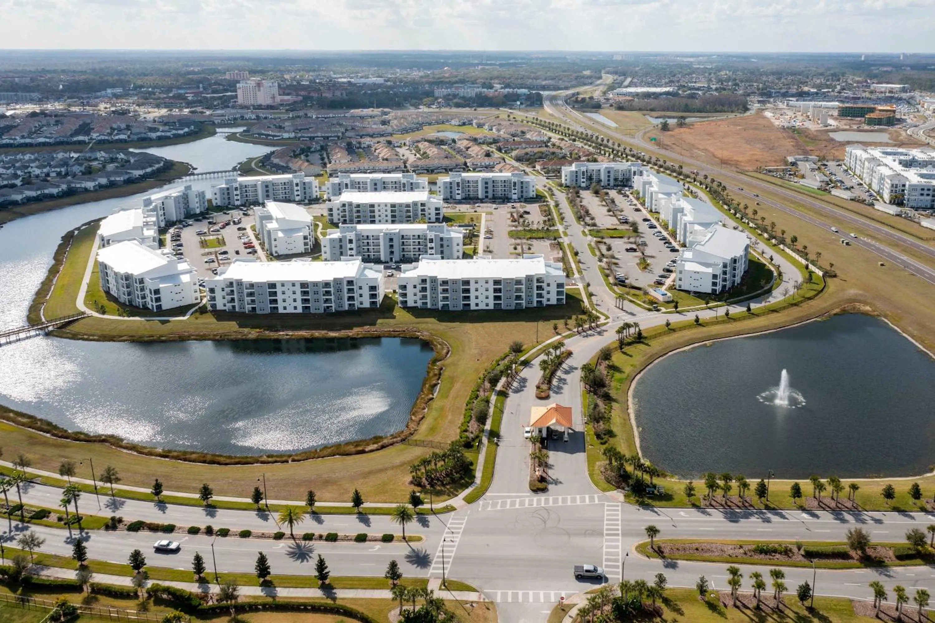 Gorgeous 2 Bedroom Apartment Close to Disney 305 31911