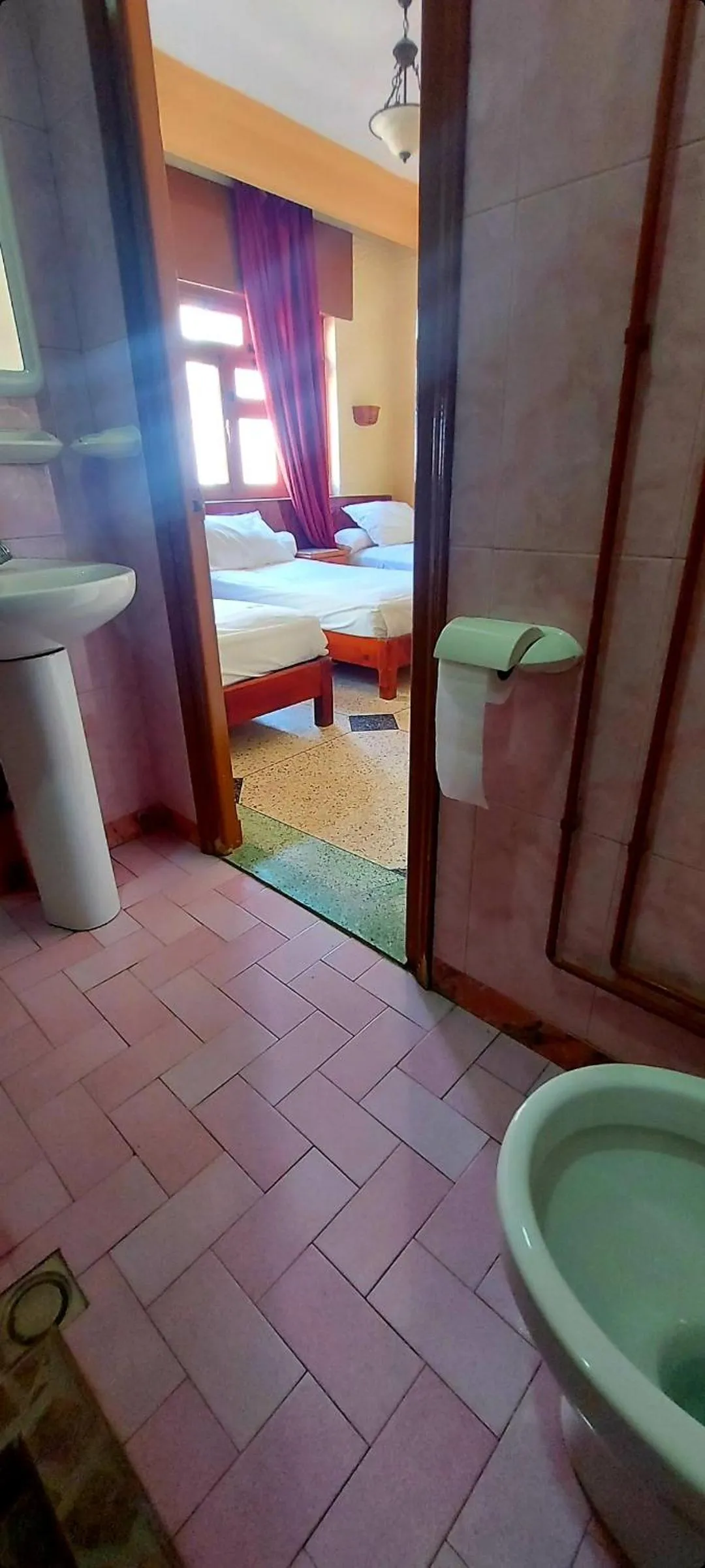 Bathroom, Bed in Hôtel National