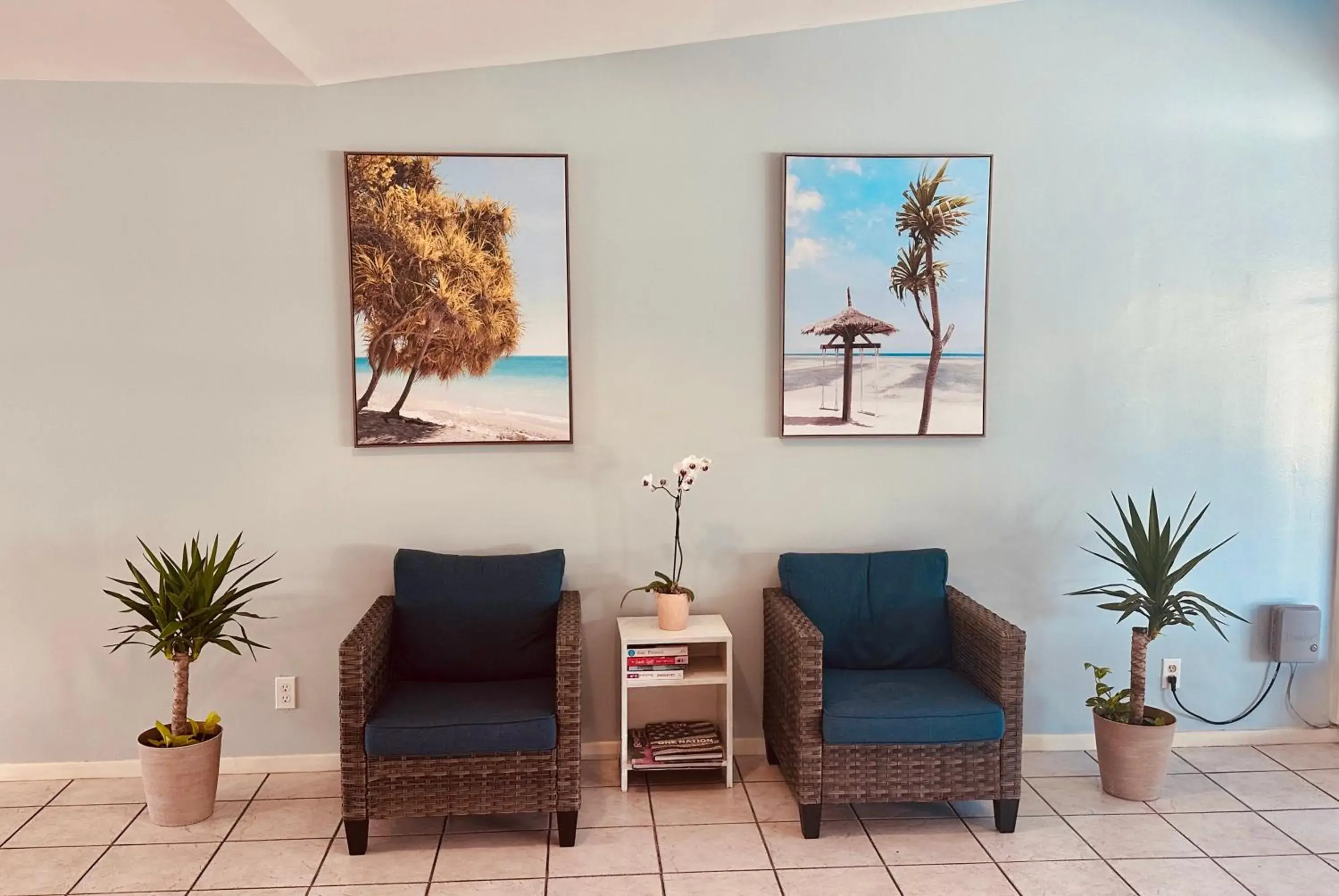 Lobby or reception in Foghorn Harbor Inn Lobby or reception in Foghorn Harbor Inn