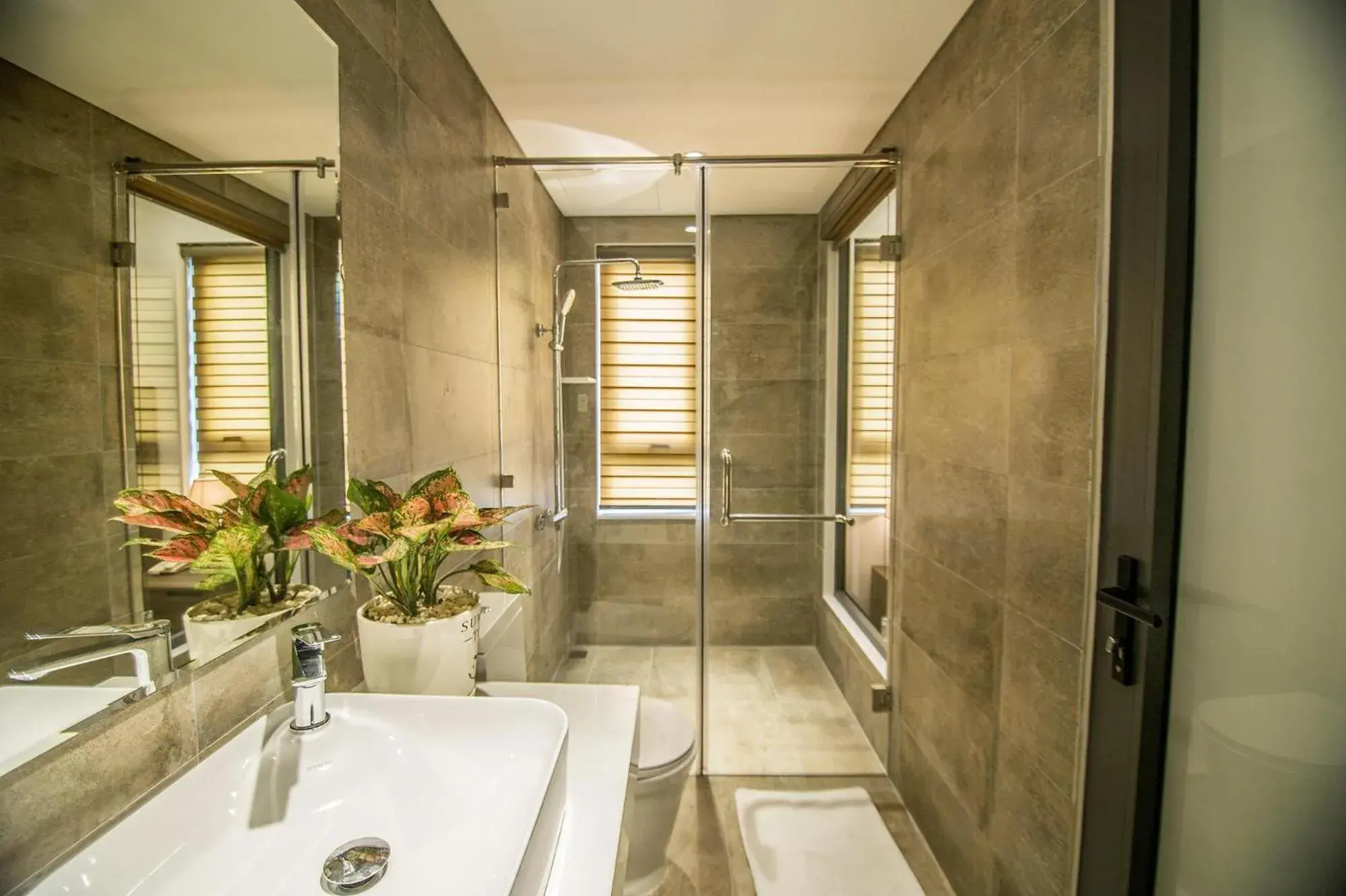 Superior King Room in Sea Light Hotel Da Nang Superior King Room in Sea Light Hotel Da Nang