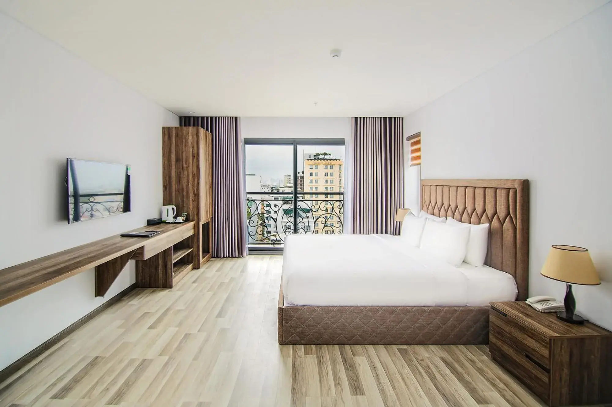 View (from property/room), Bed in Sea Light Hotel Da Nang View (from property/room), Bed in Sea Light Hotel Da Nang