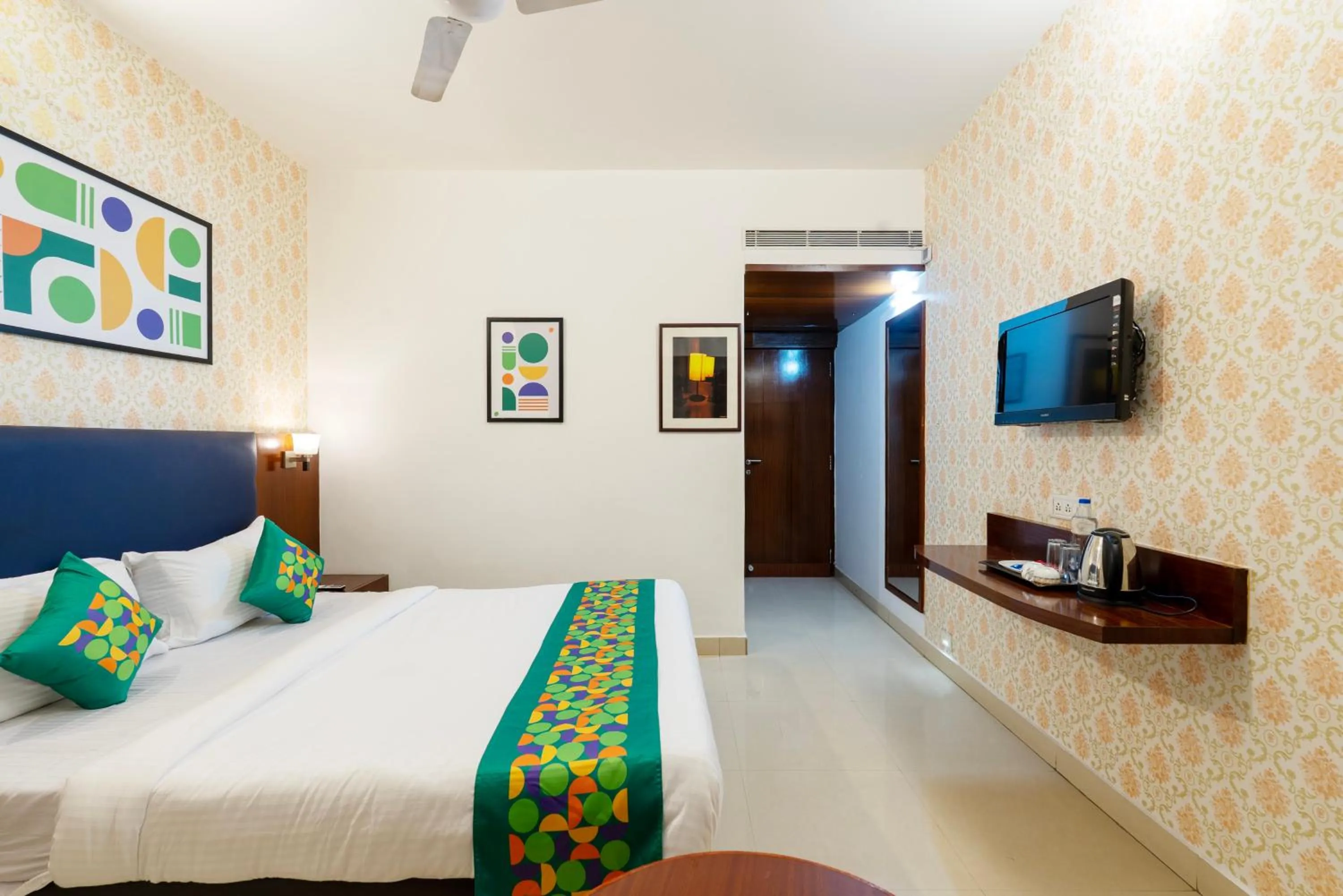 Bedroom, Bed in Treebo Seasons - Heritage Town Pondicherry