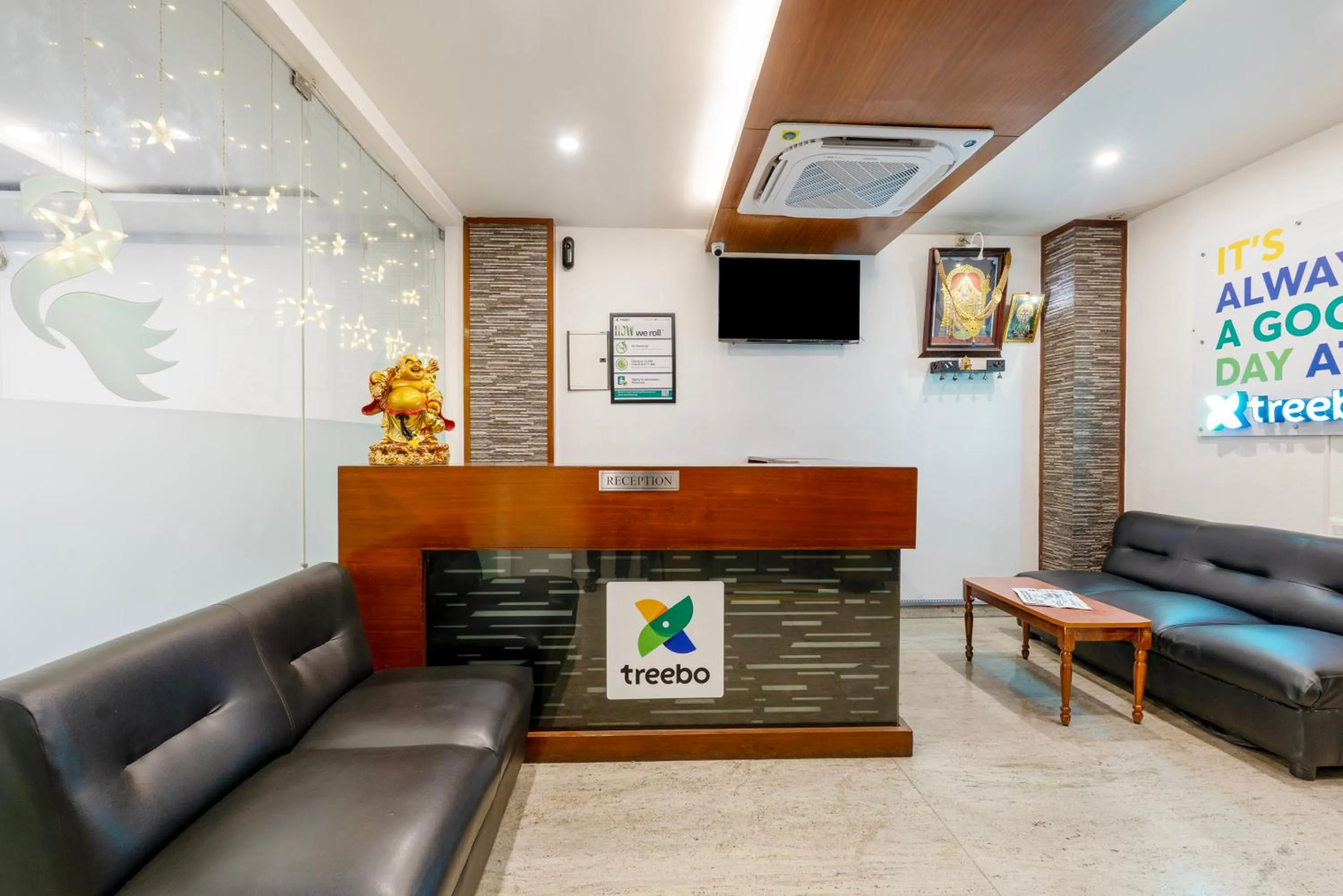 Lobby or reception in Treebo Seasons - Heritage Town Pondicherry