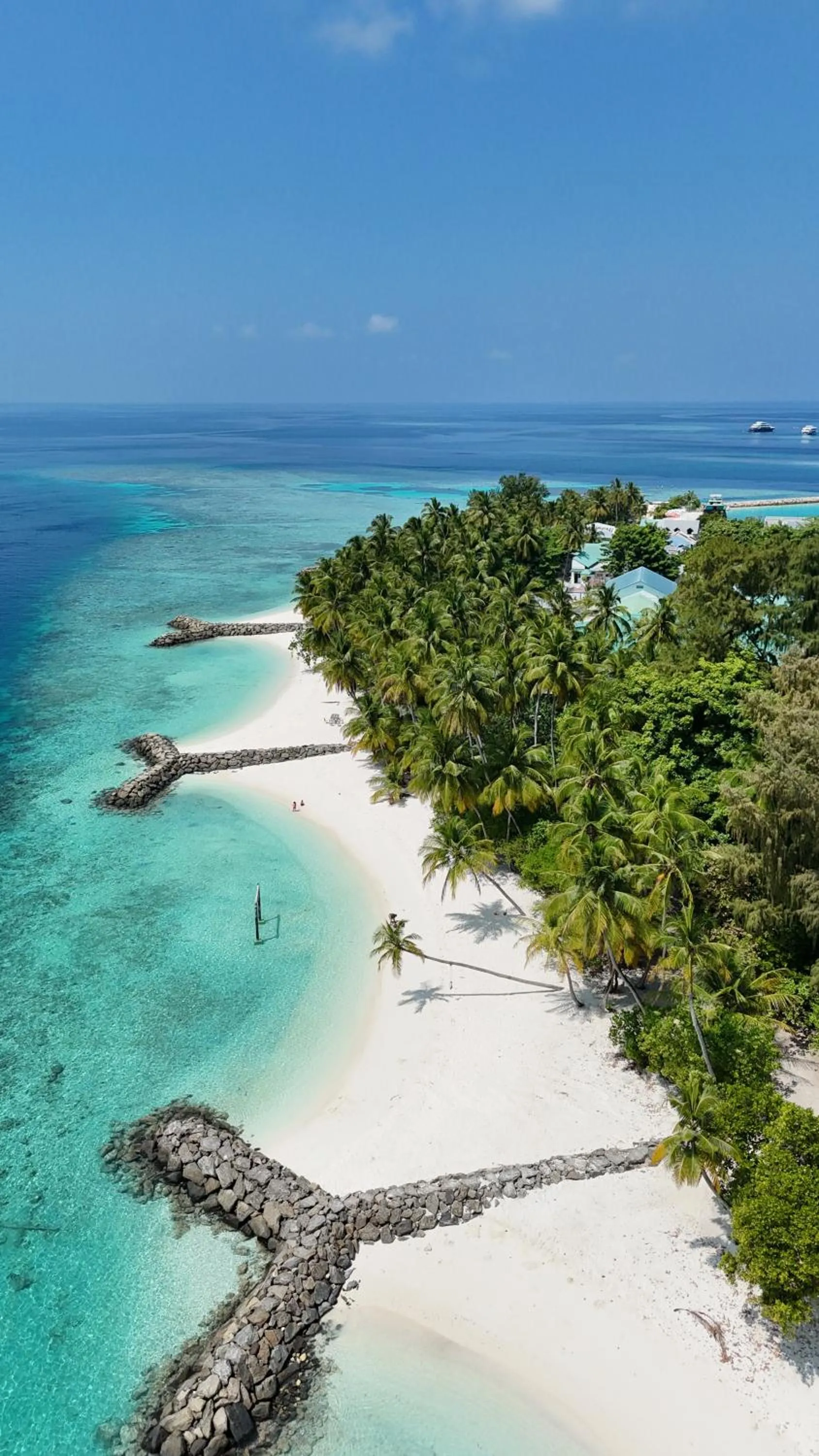 Beach in Alimas Holiday Retreat Maldives