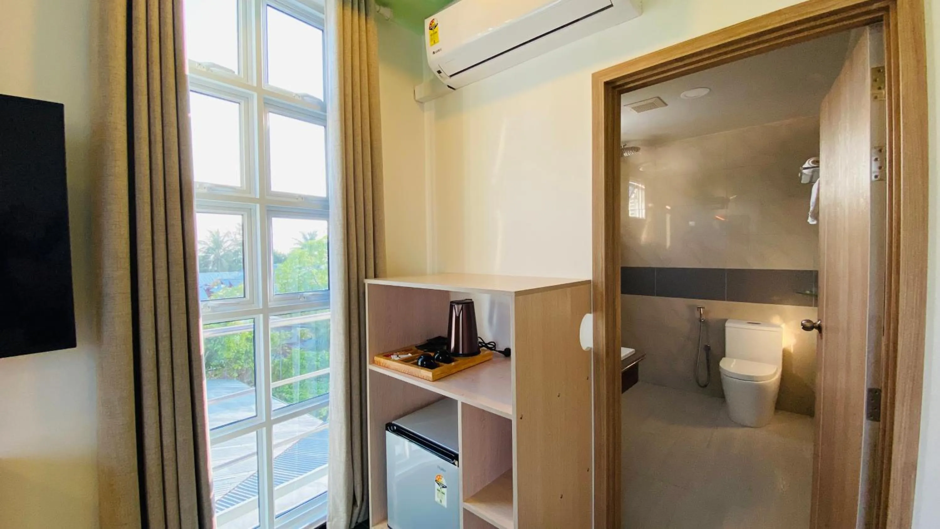 Coffee/tea facilities in Alimas Holiday Retreat Maldives