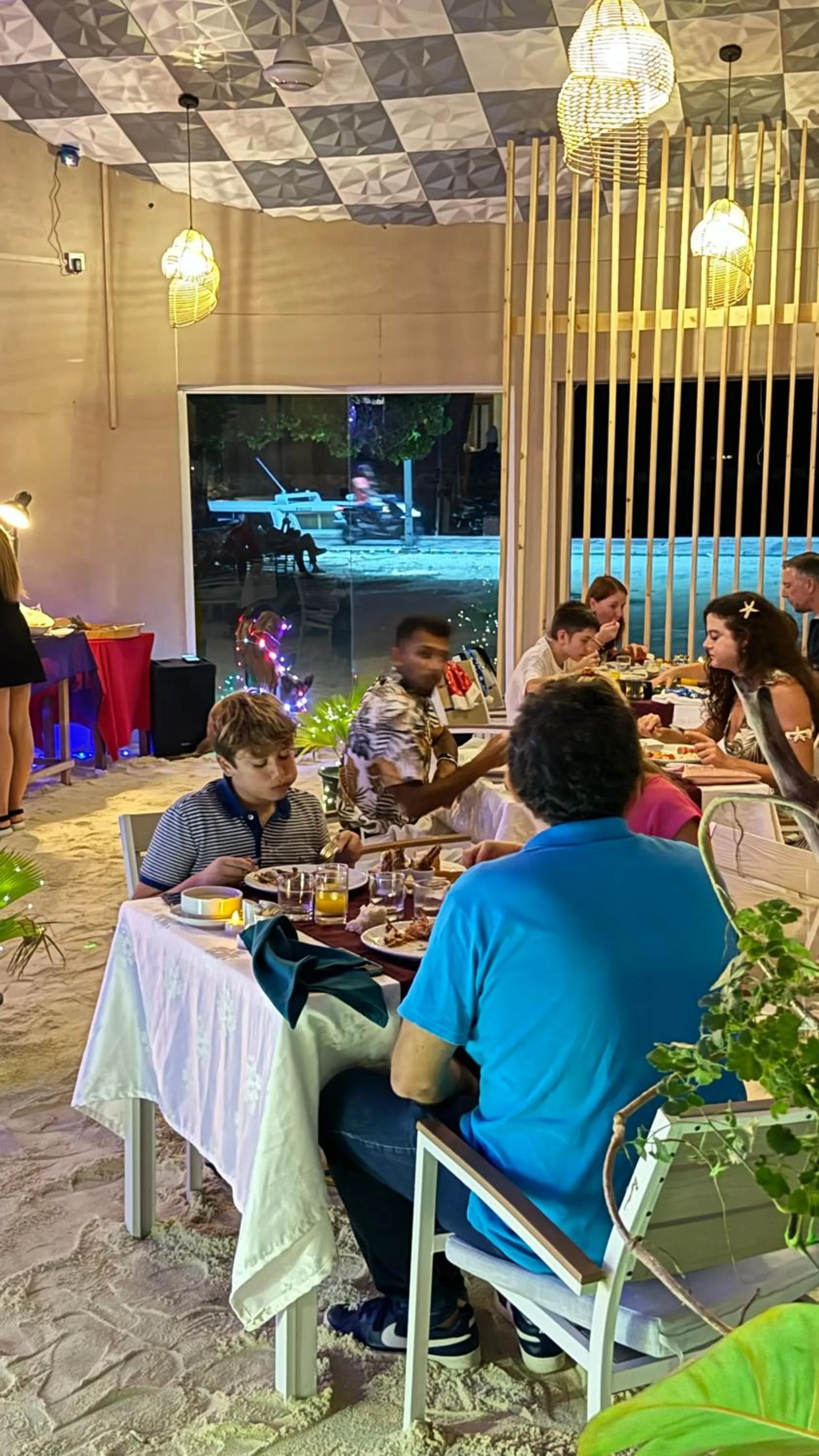 Dining area in Alimas Holiday Retreat Maldives