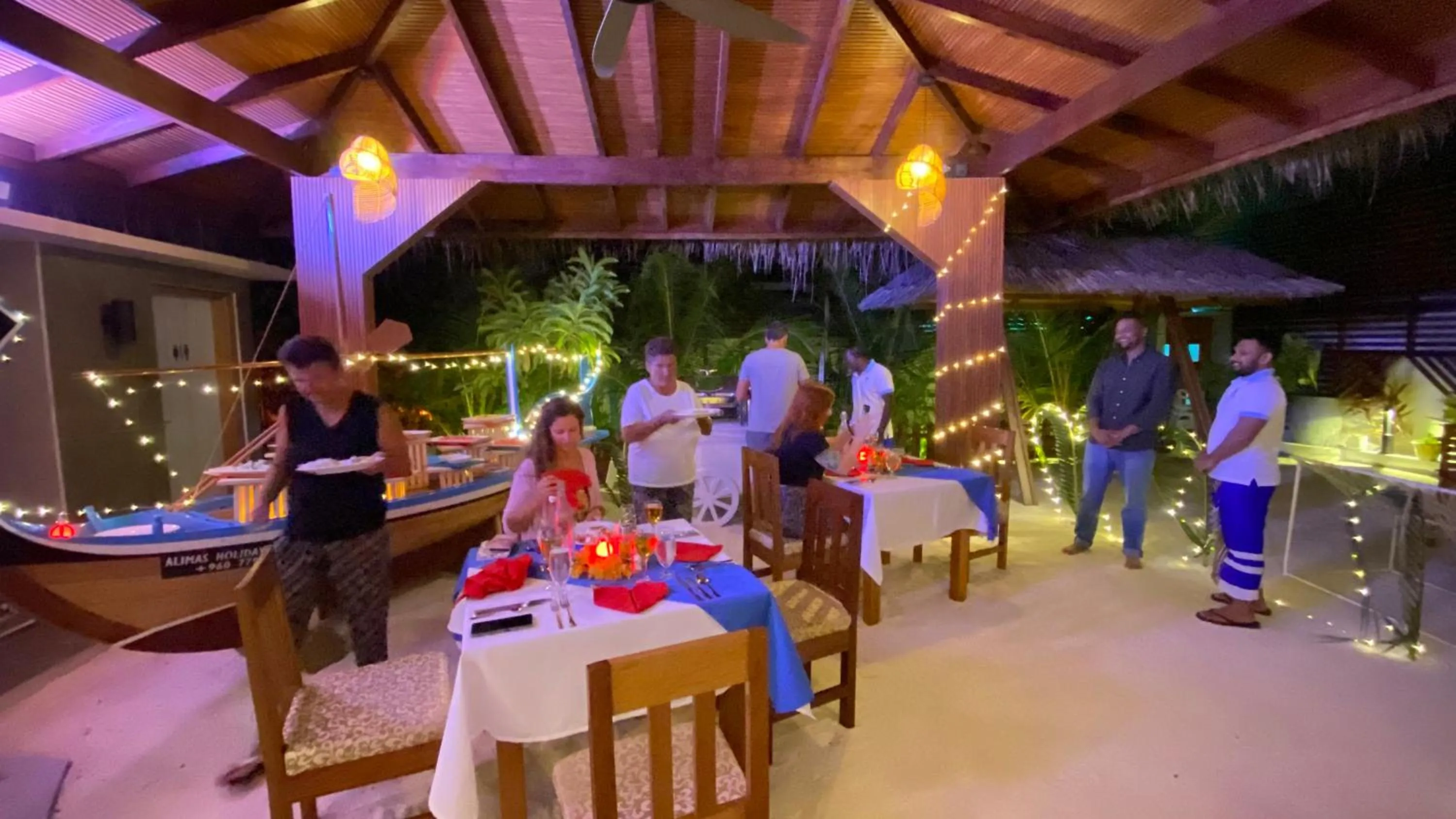 Restaurant/places to eat in Alimas Holiday Retreat Maldives