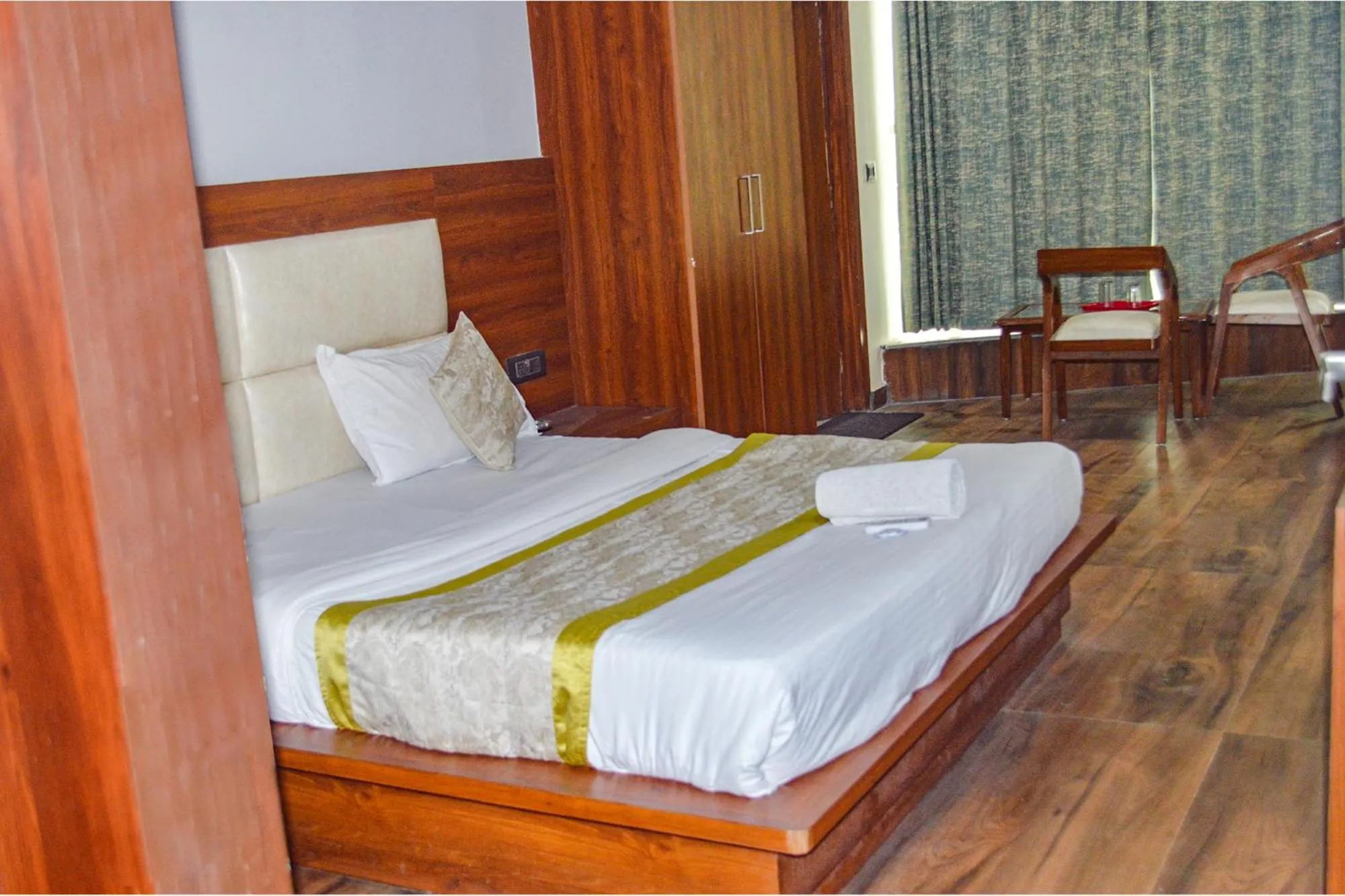 Bedroom, Bed in FabHotel The Golf Inn