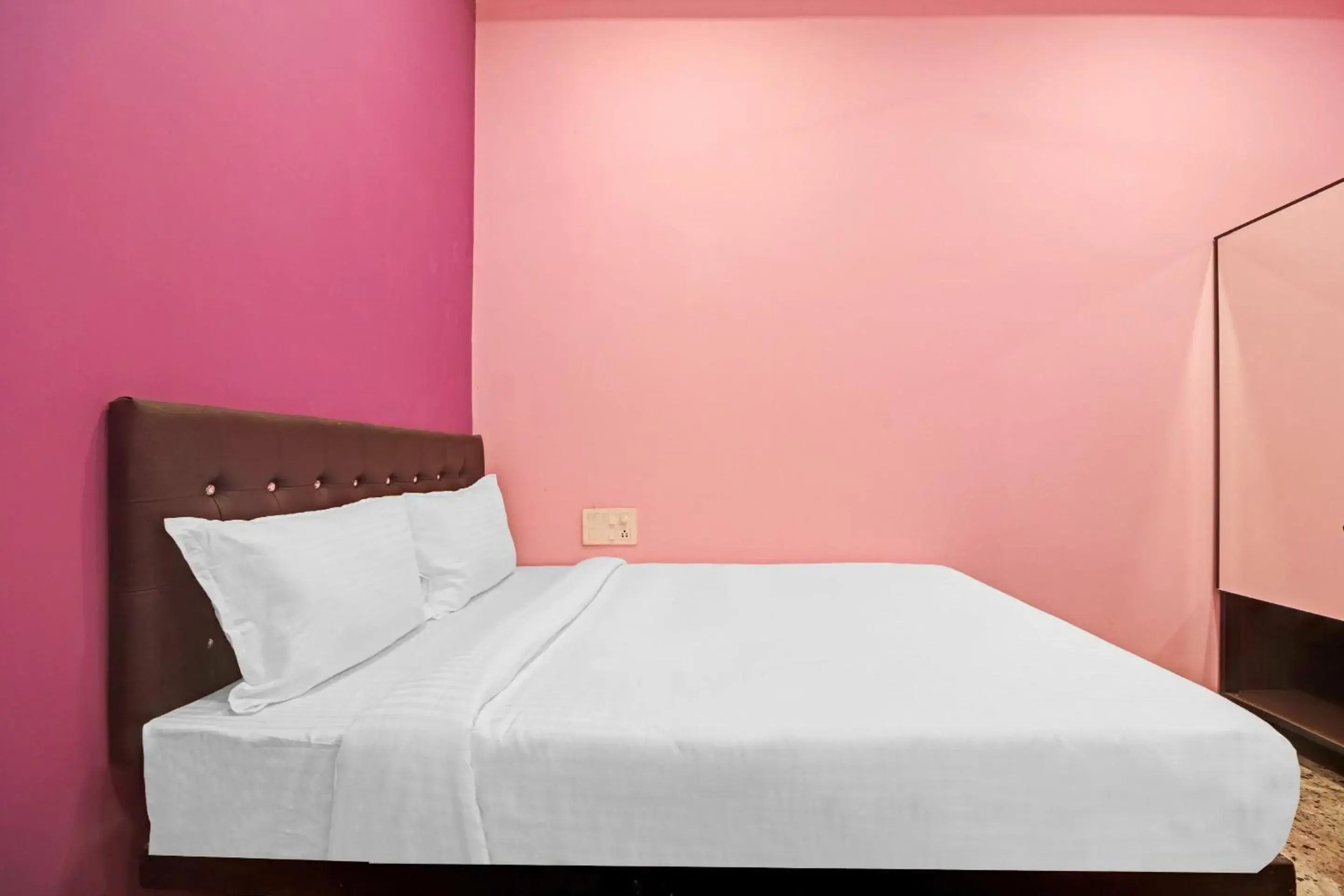 Bedroom, Bed in Capital O Sai Balaji Near Golconda Fort Bedroom, Bed in Capital O Sai Balaji Near Golconda Fort