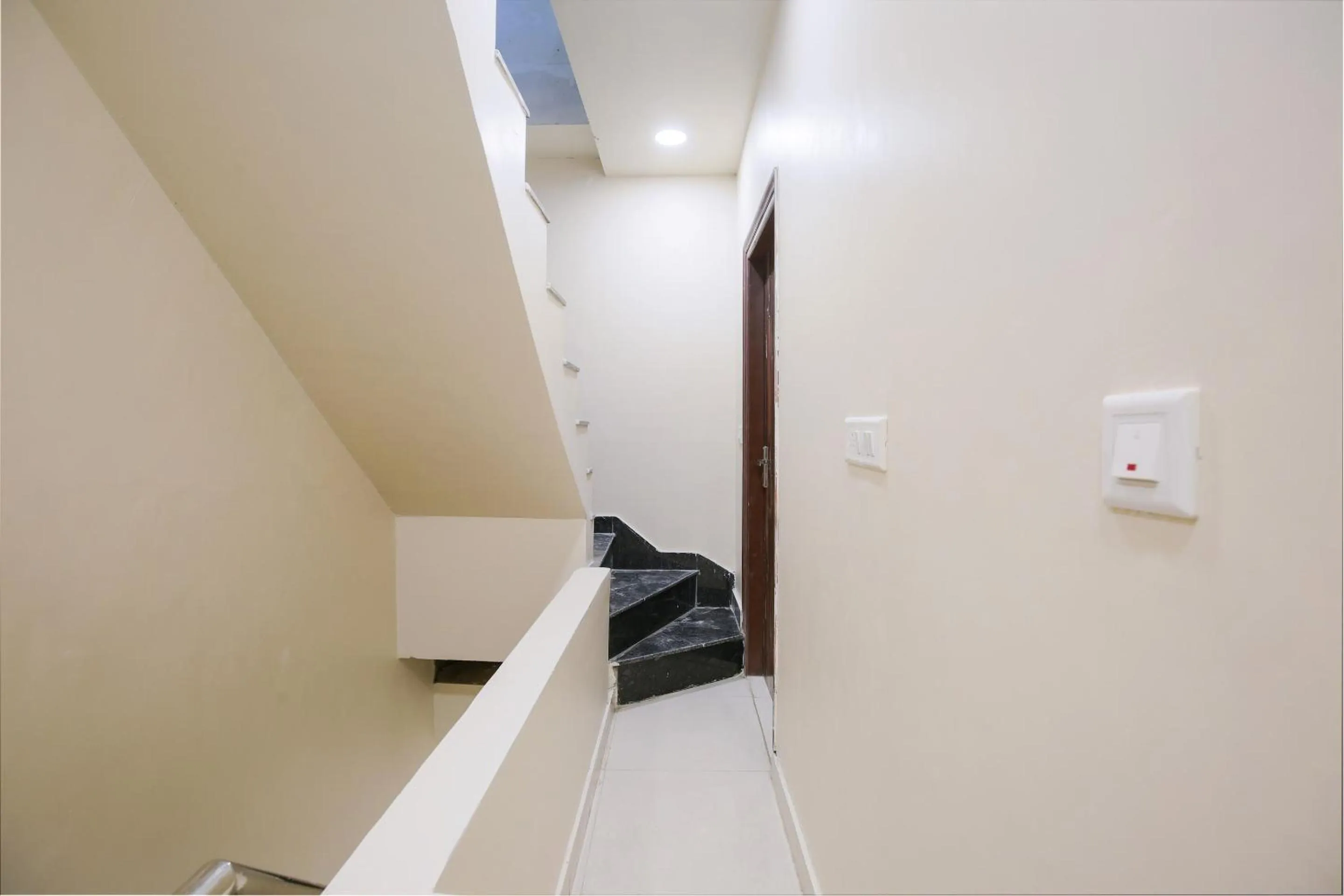 Lobby or reception in Hotel O Sunrise