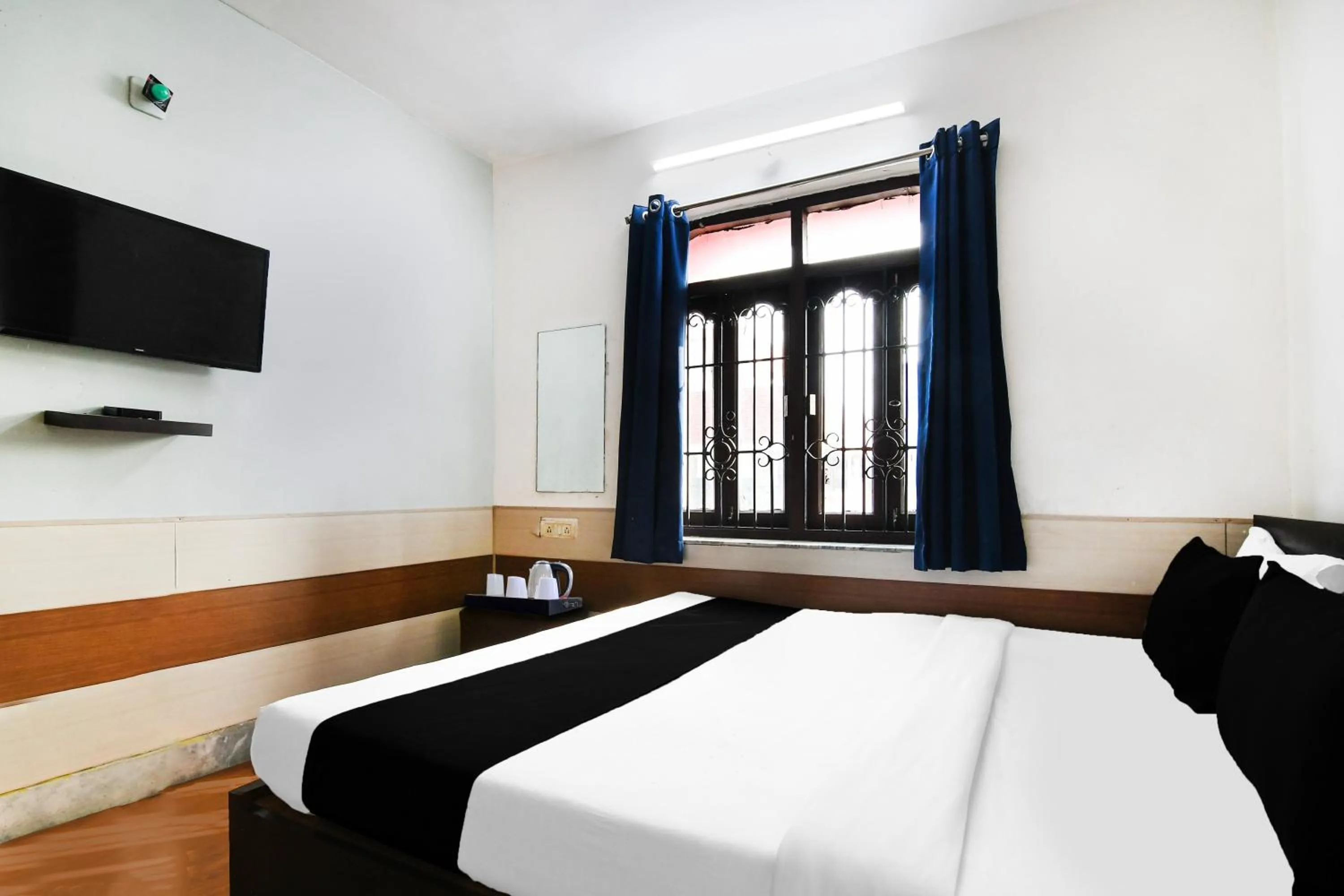 Bedroom, Bed in Super Hotel O Biswa Bangla Sarani