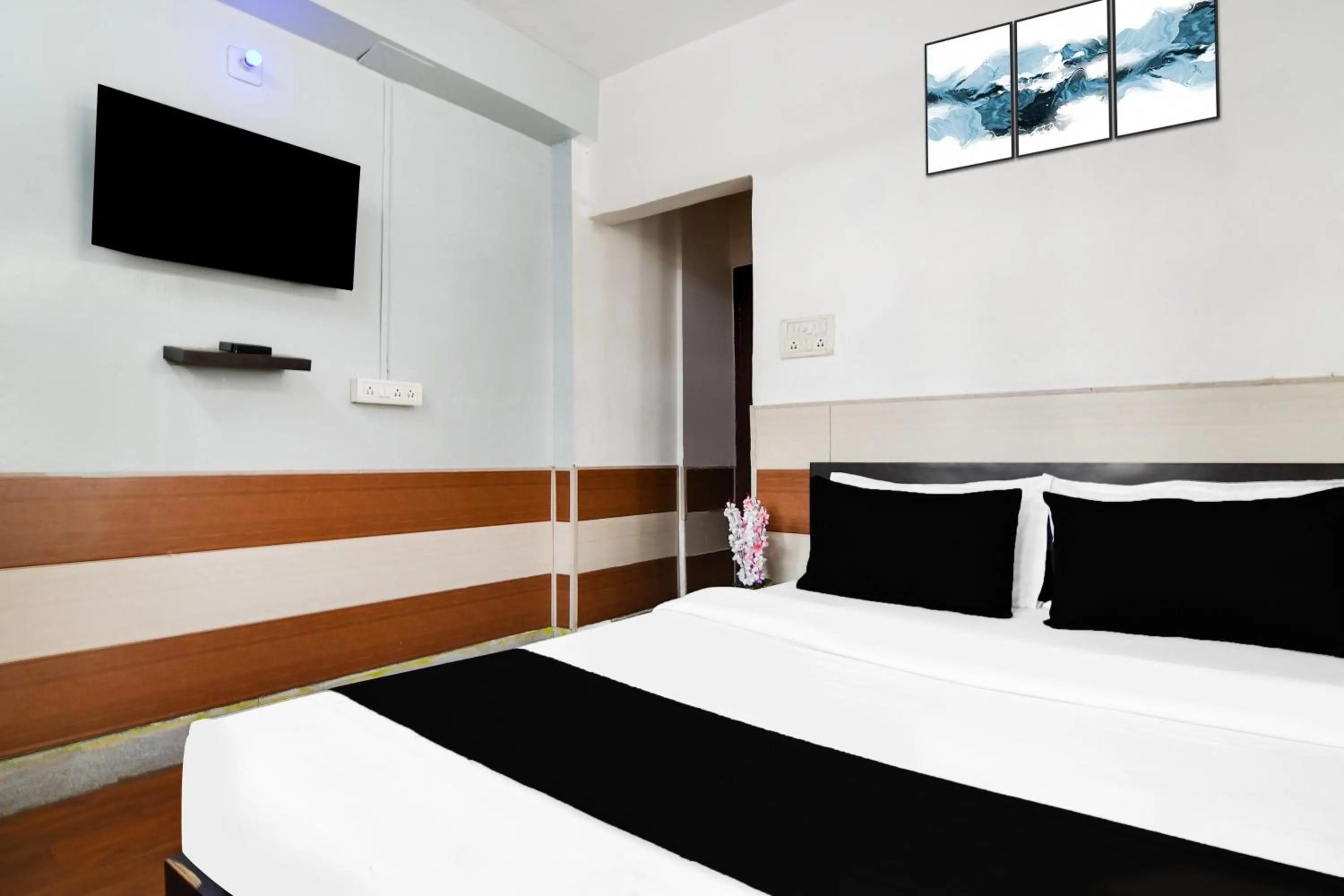 Bedroom, Bed in Super Hotel O Biswa Bangla Sarani