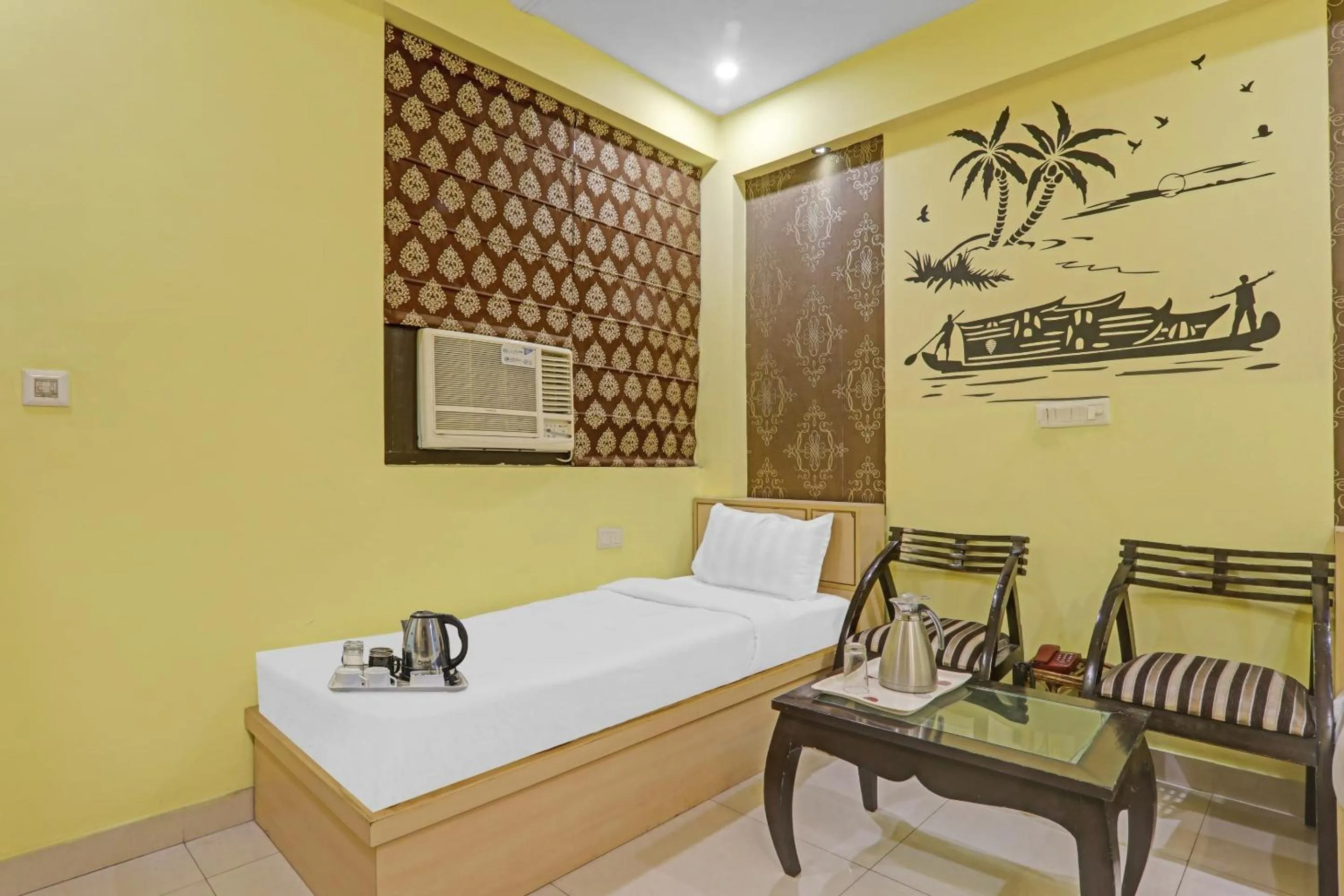Bedroom, Bed in Super Capital O Townhouse Govinda Royal