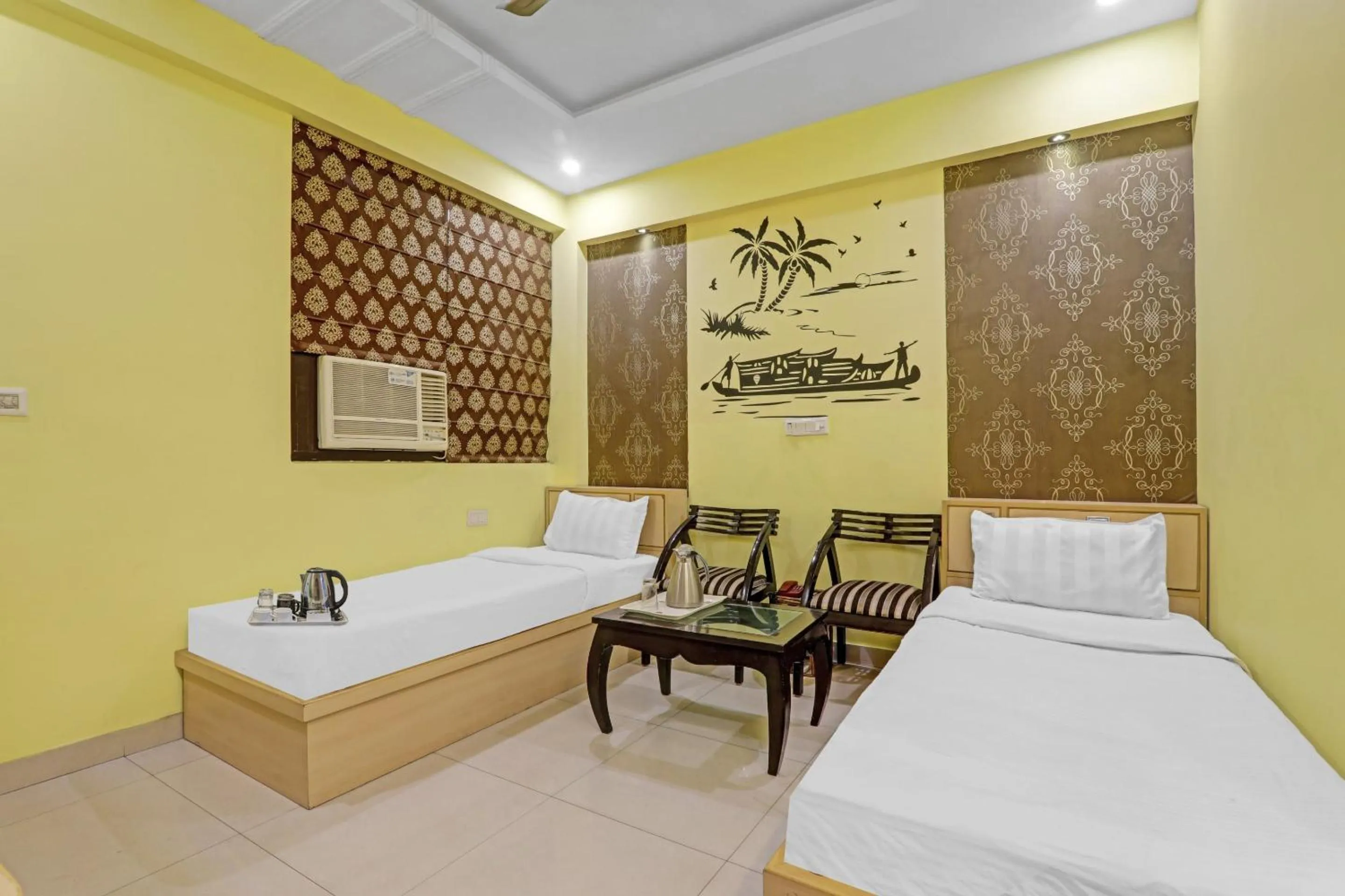 Bedroom, Bed in Super Capital O Townhouse Govinda Royal