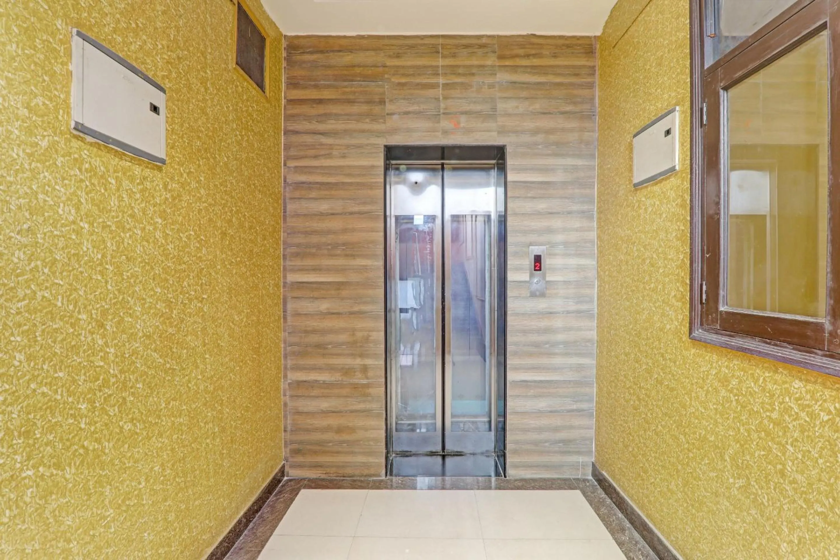 Lobby or reception in Super Capital O Townhouse Govinda Royal