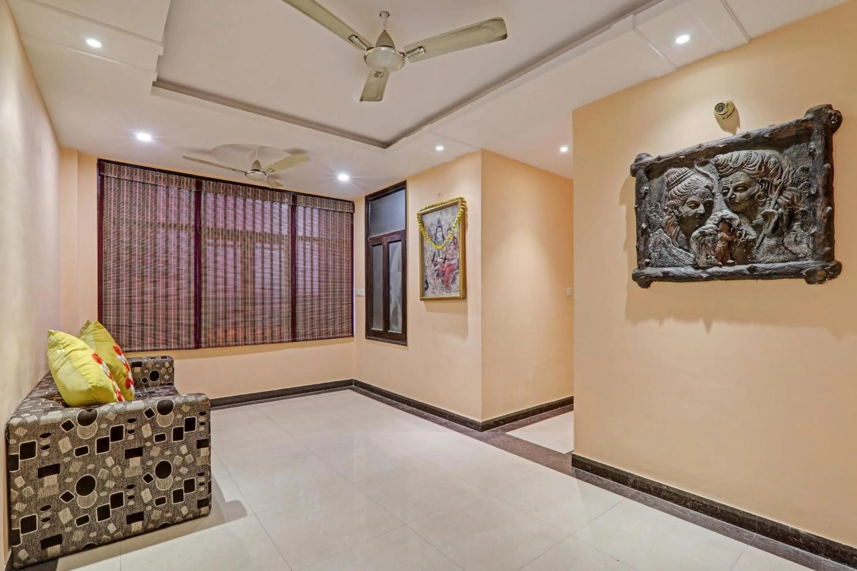 Lobby or reception in Super Capital O Townhouse Govinda Royal