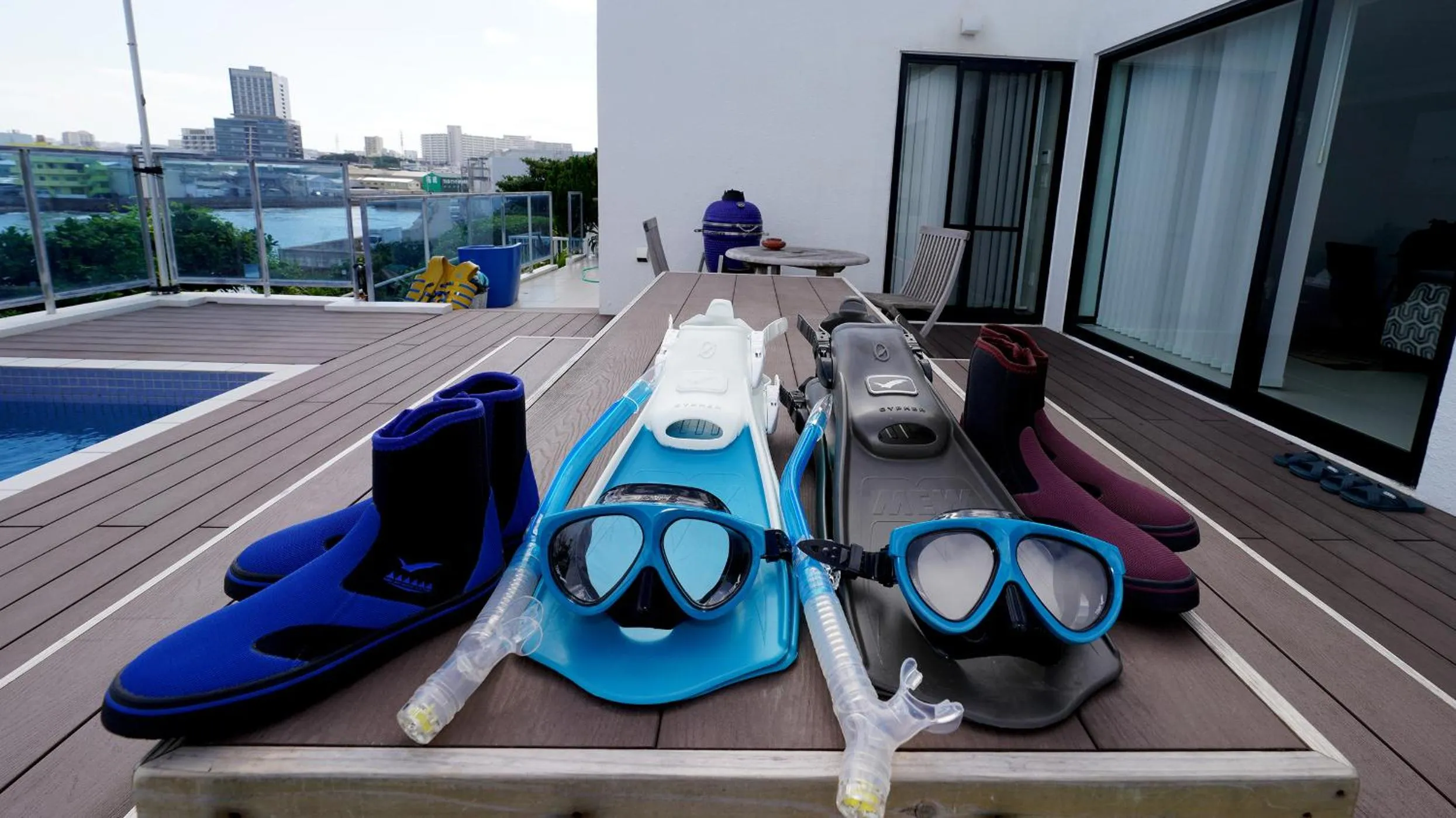 View (from property/room) in SALTY HOUSE：海が目の前！