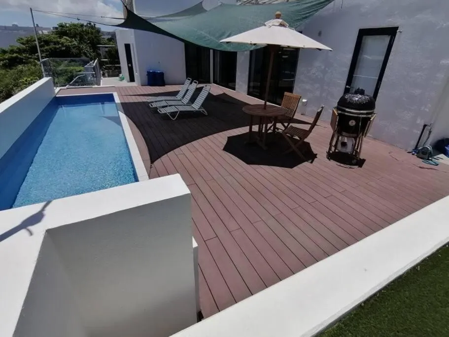 Balcony/Terrace in SALTY HOUSE：海が目の前！