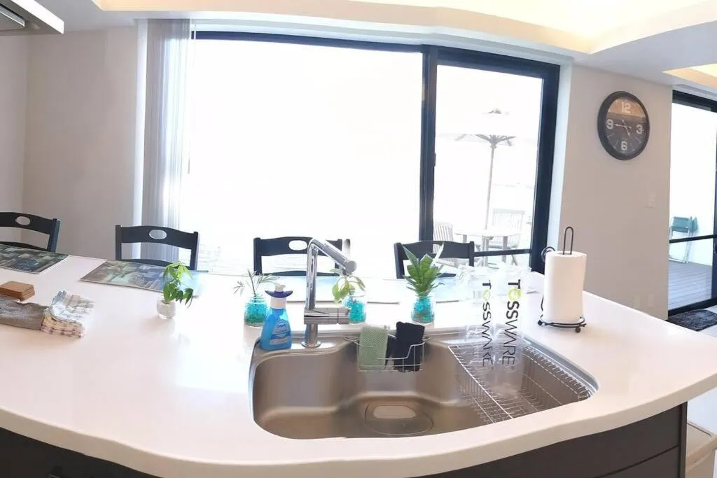 Kitchen or kitchenette in SALTY HOUSE：海が目の前！