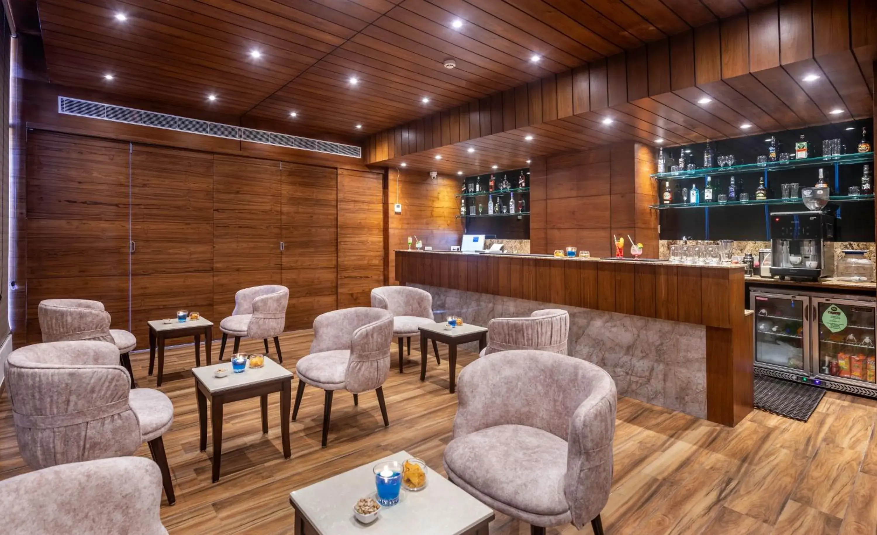 Lounge or bar in Lords Inn Chandigarh Zirakpur Lounge or bar in Lords Inn Chandigarh Zirakpur