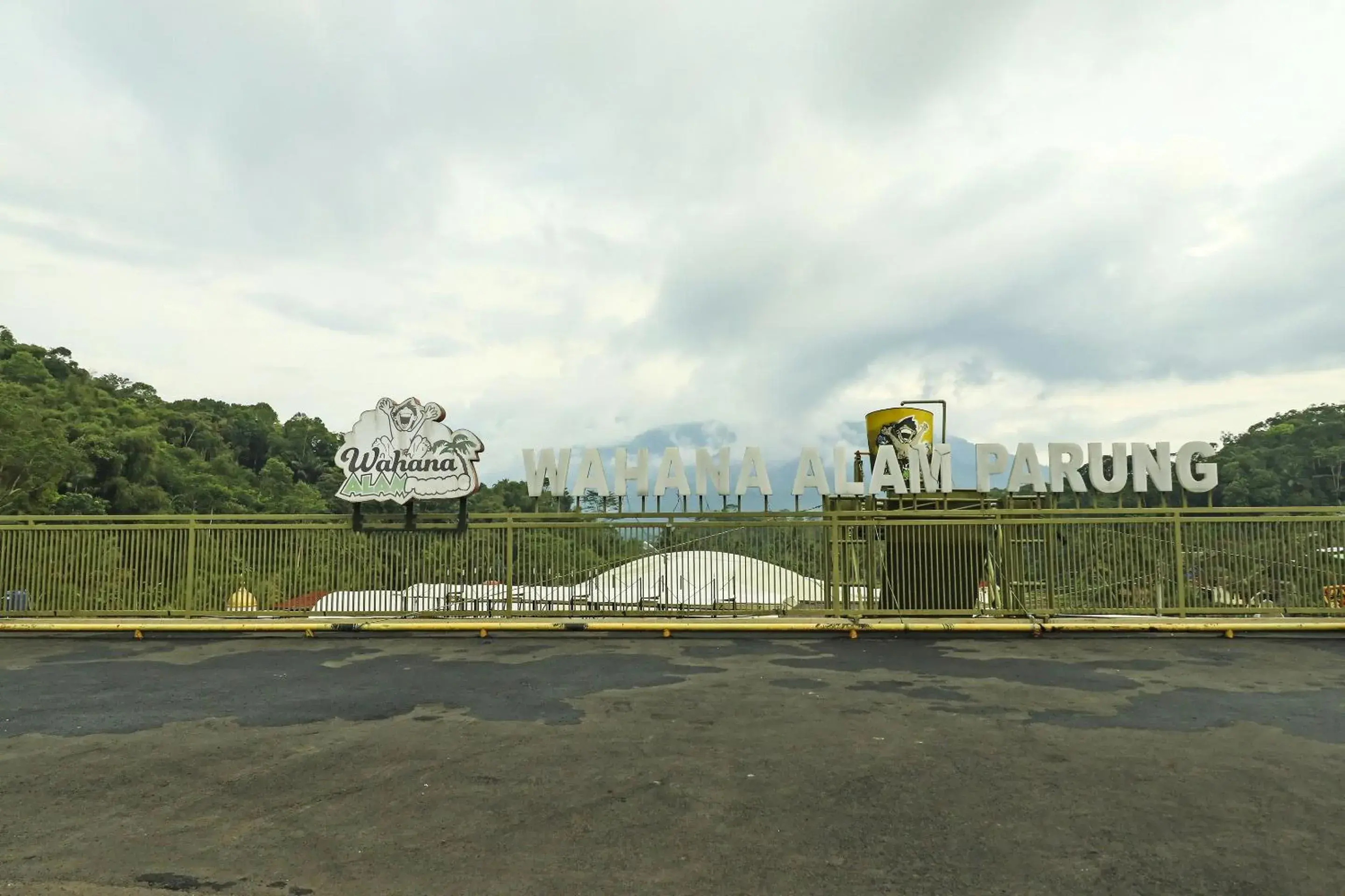 Facade/entrance in Hotel O Desa Wisata Guranteng Facade/entrance in Hotel O Desa Wisata Guranteng
